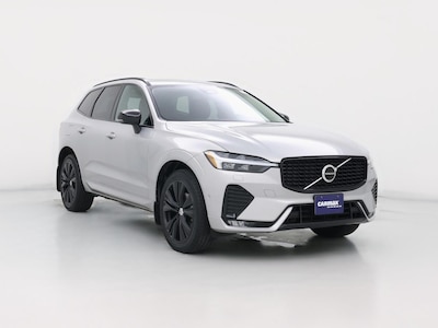 2023 Volvo XC60 B5 Plus Dark Theme