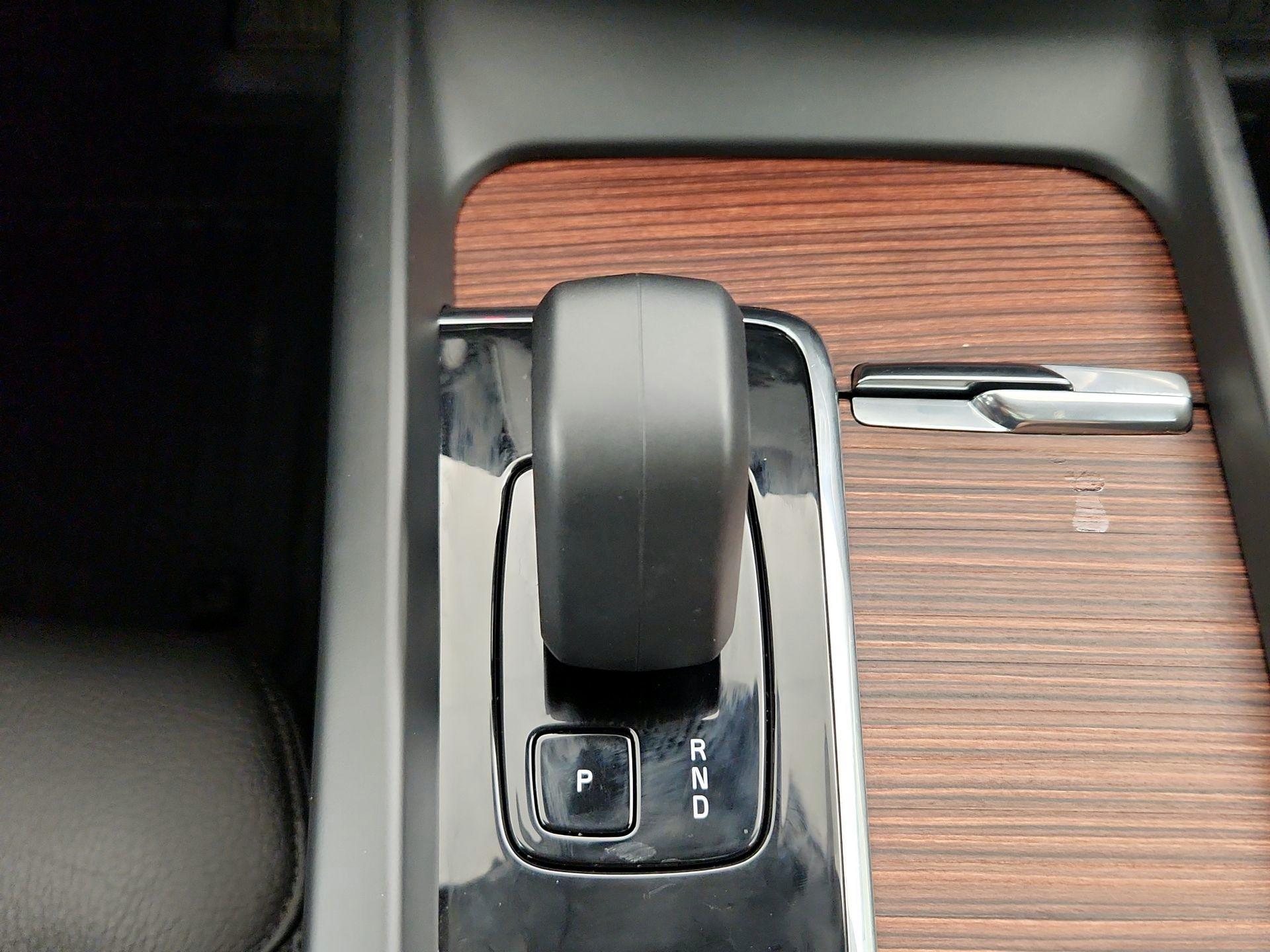 Thumbnail: 2023 Volvo XC60 - 18