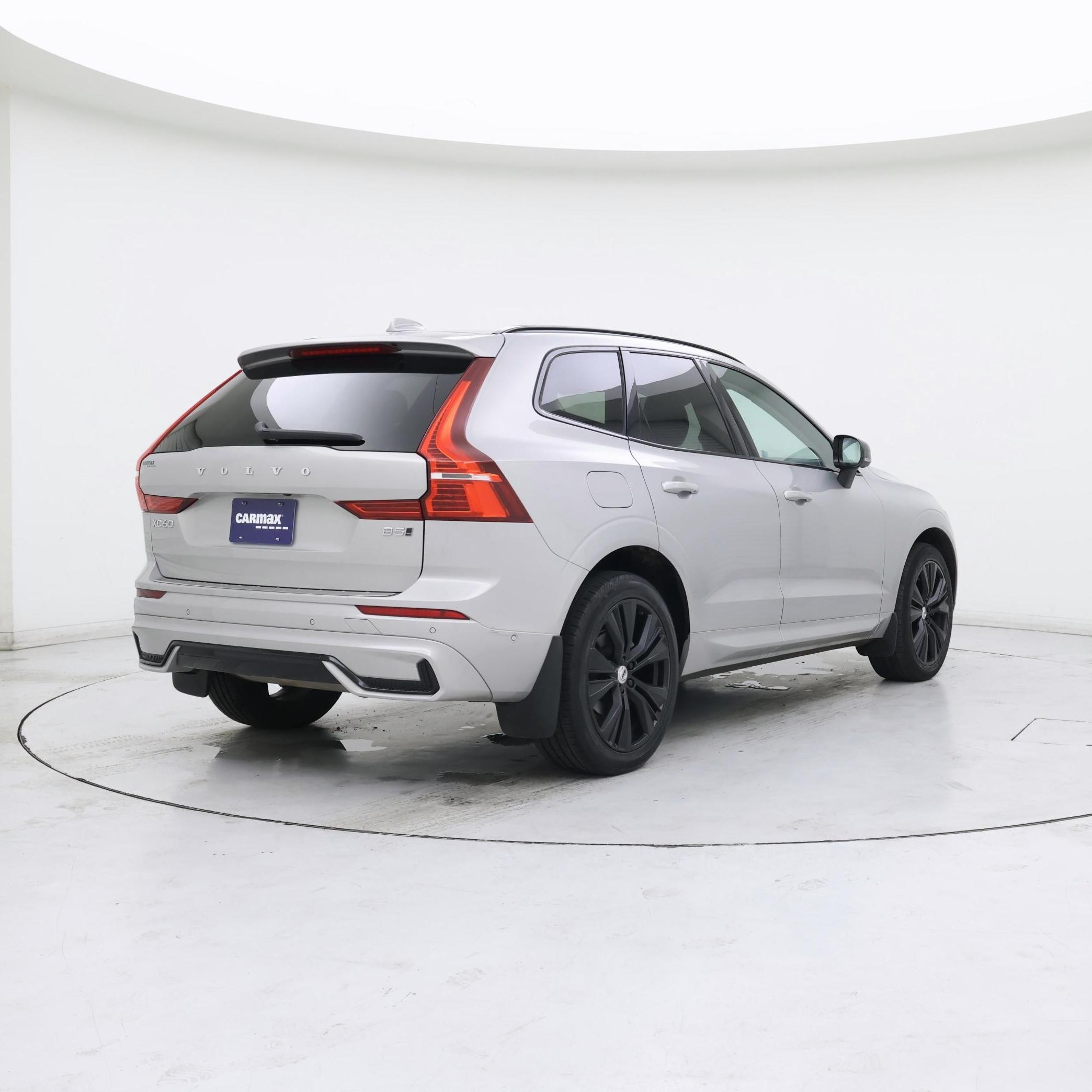 Thumbnail: 2023 Volvo XC60 - 8