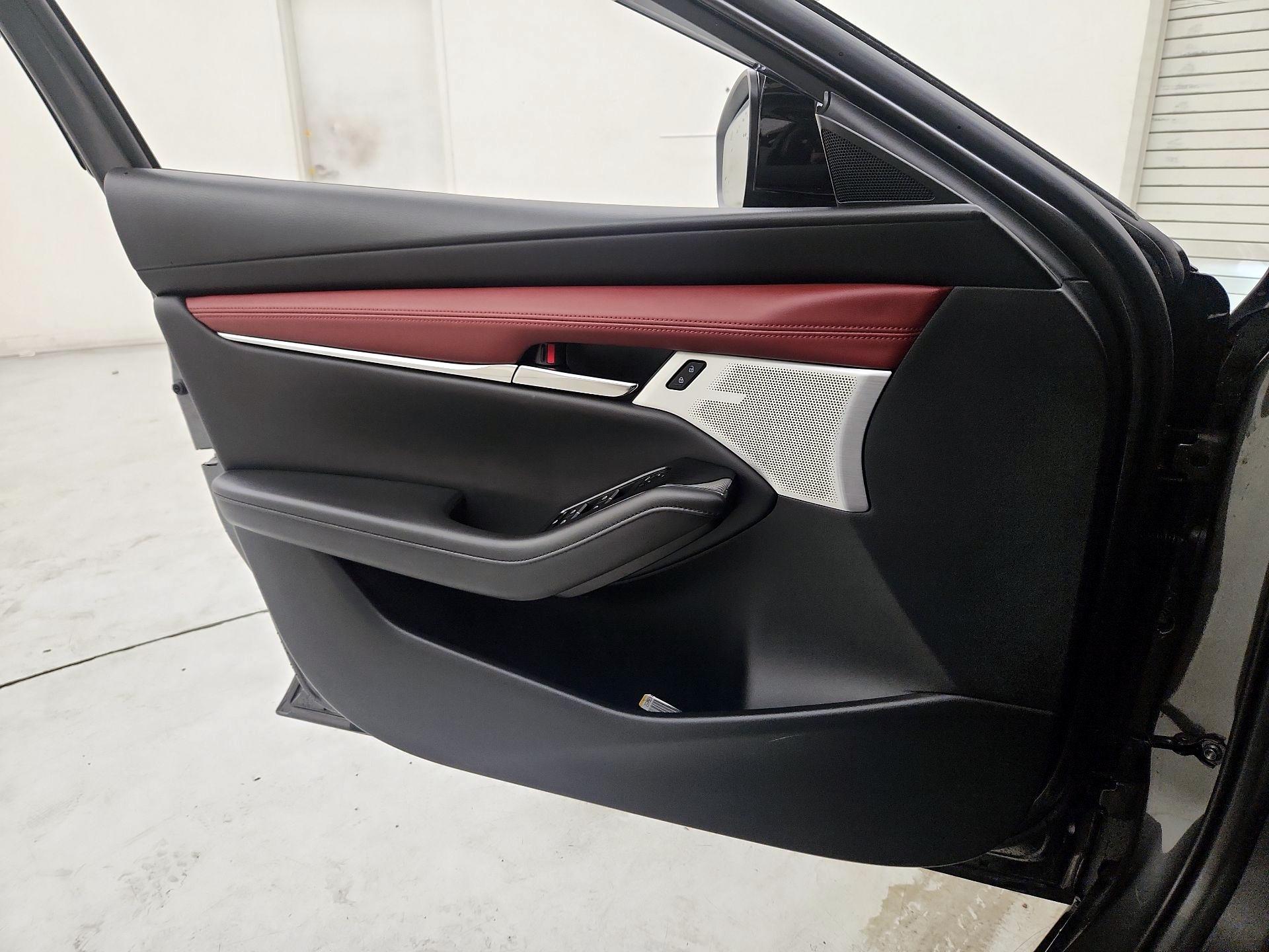 Thumbnail: 2025 Mazda Mazda3 - 12