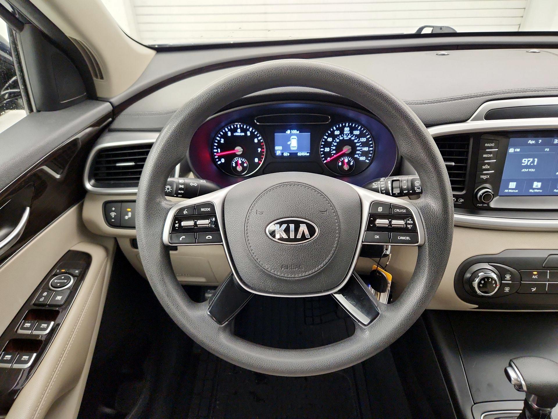 Thumbnail: 2019 Kia Sorento - 10