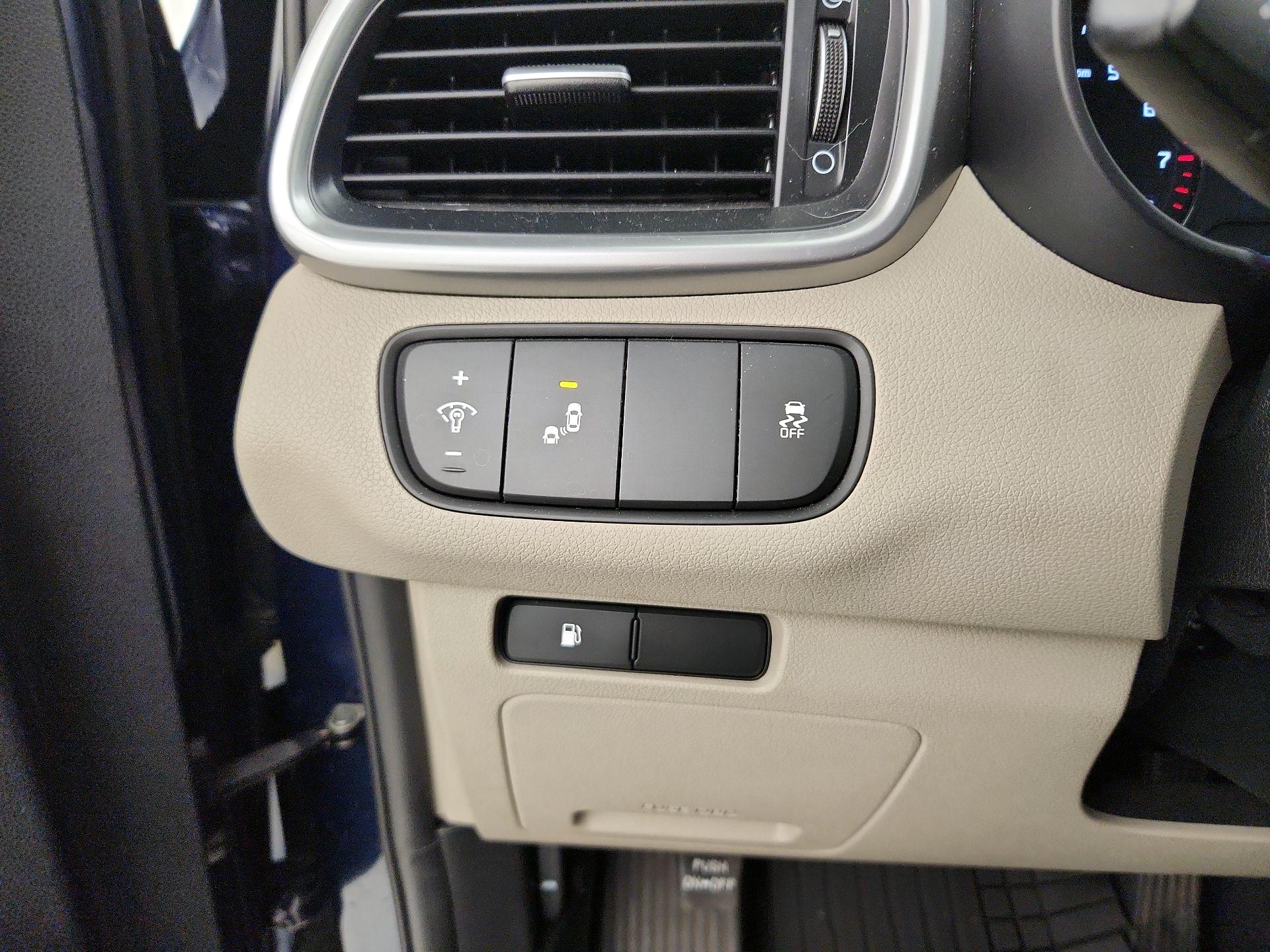 Thumbnail: 2019 Kia Sorento - 13