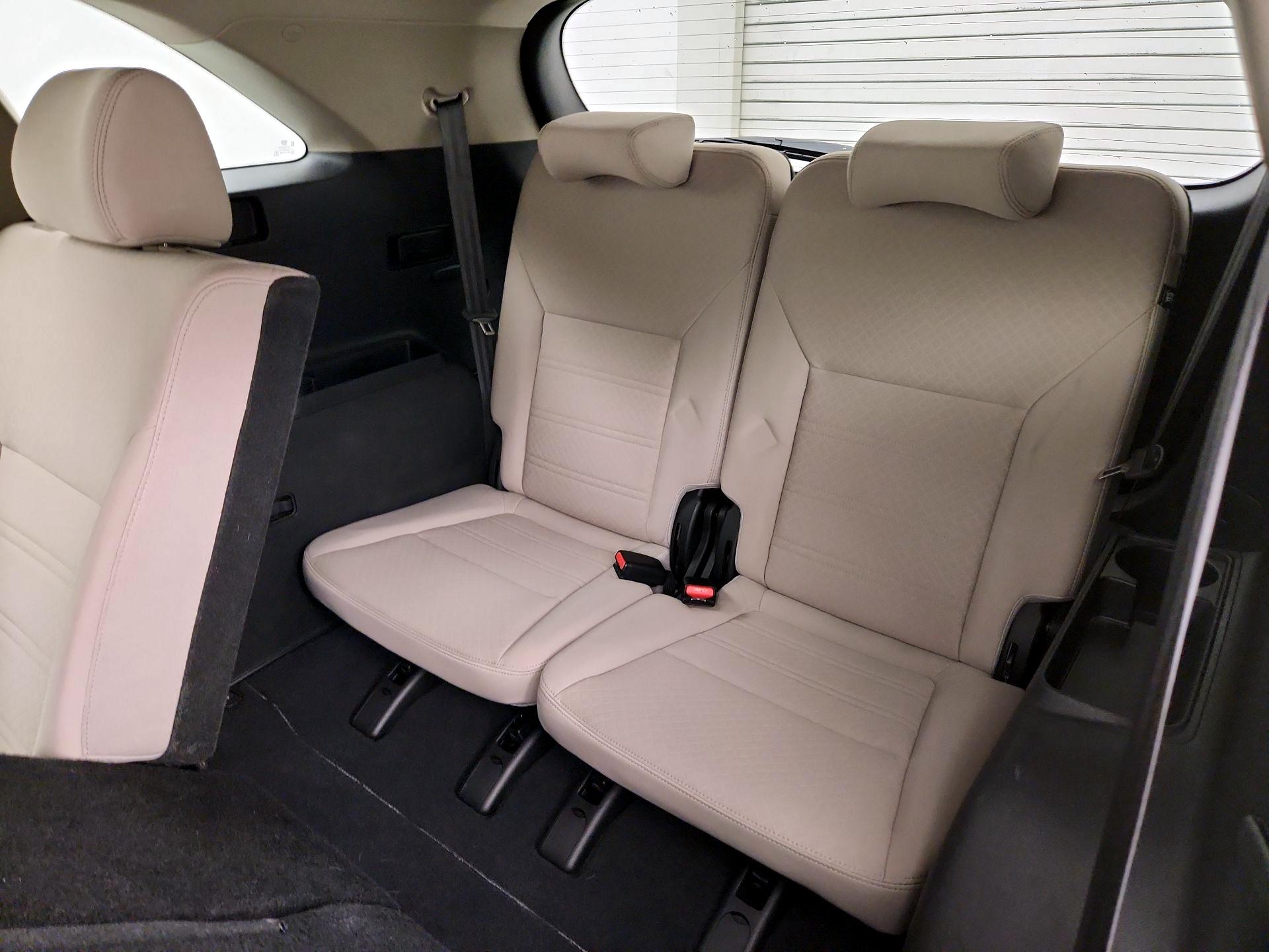 Thumbnail: 2019 Kia Sorento - 20