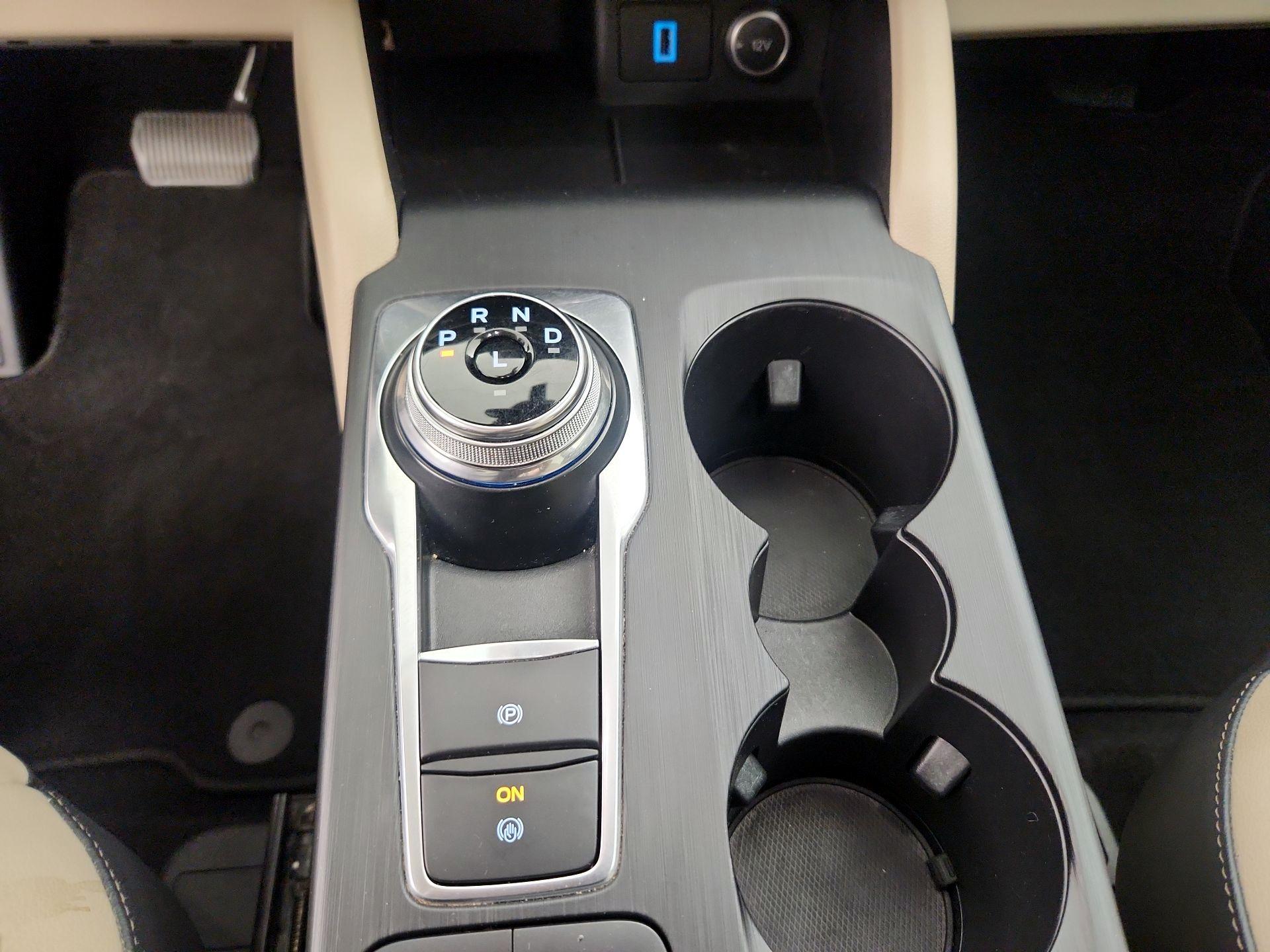 Thumbnail: 2020 Ford Escape - 18