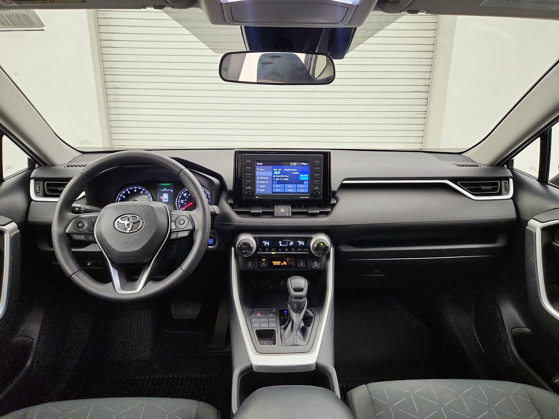 Thumbnail: 2022 Toyota RAV4 - 9