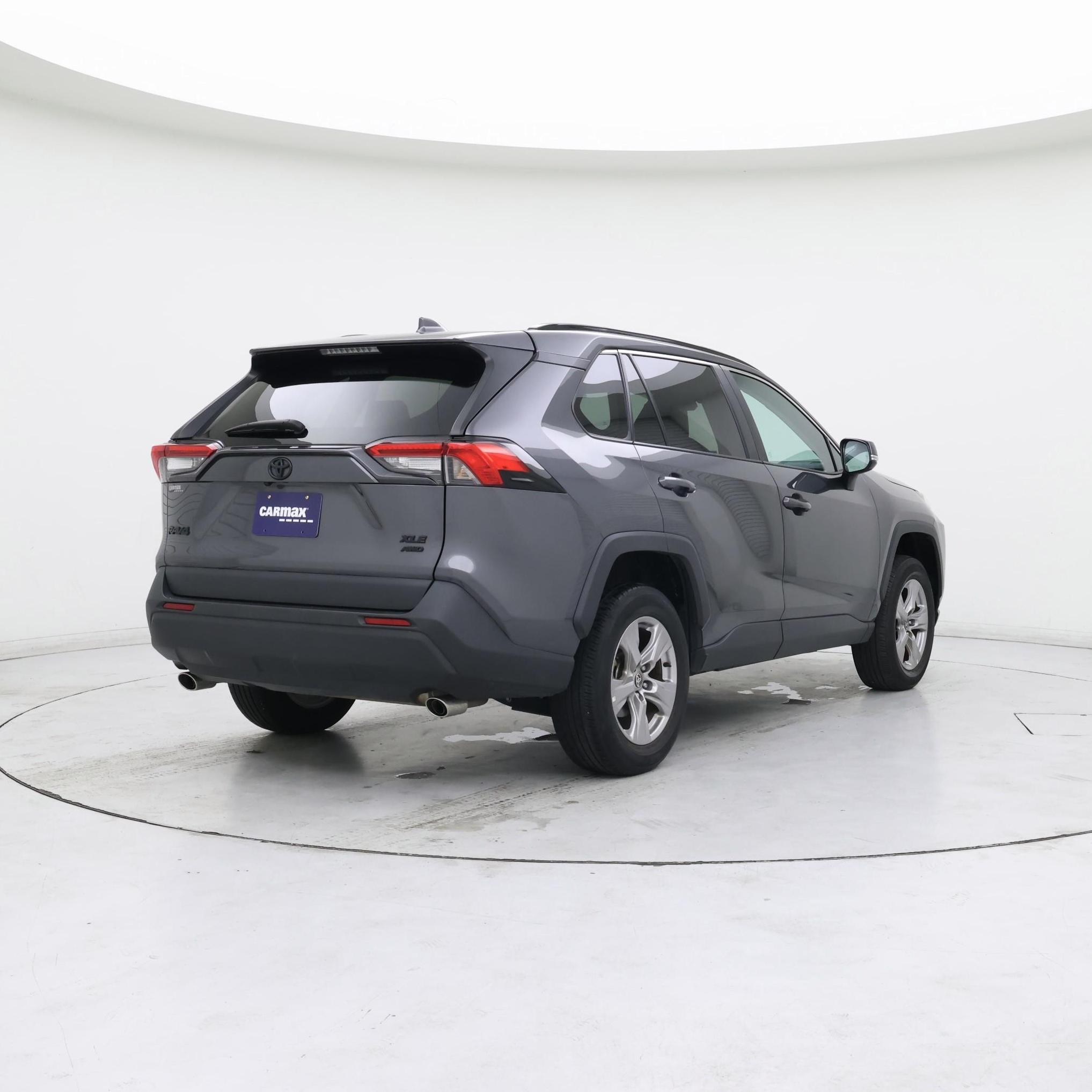 Thumbnail: 2022 Toyota RAV4 - 8