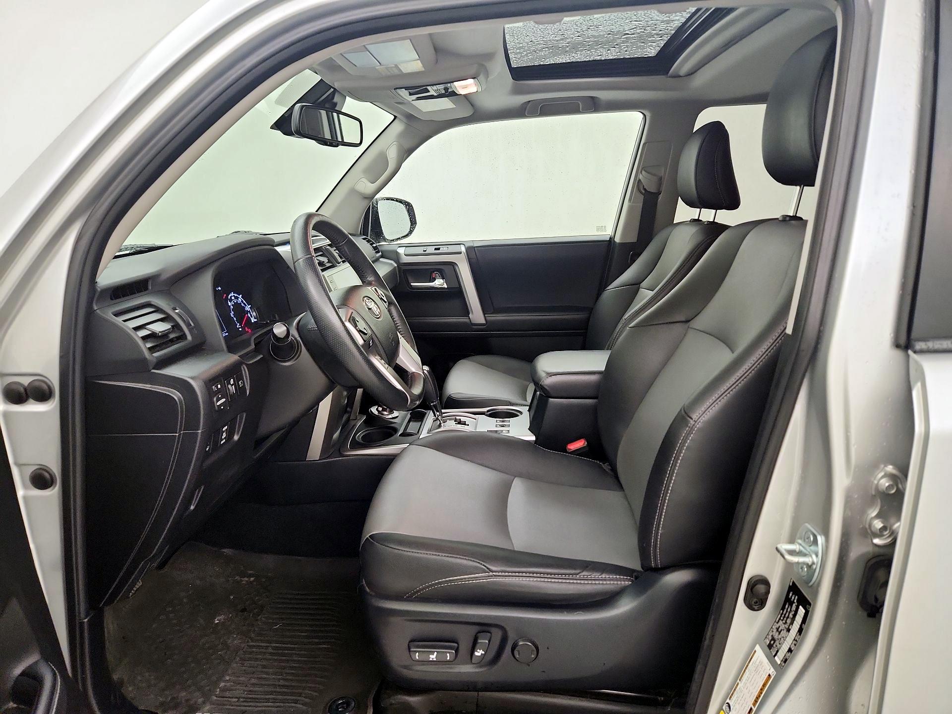 Thumbnail: 2020 Toyota 4Runner - 11