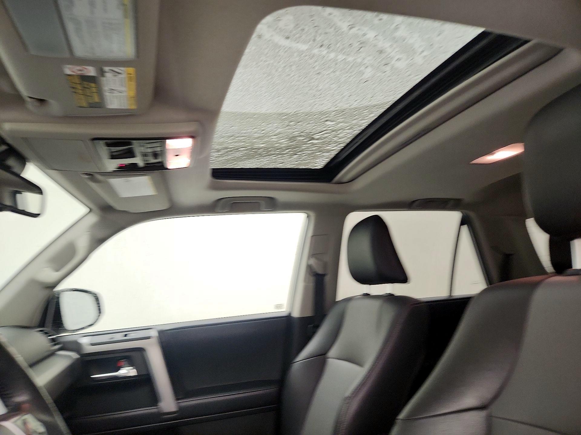 Thumbnail: 2020 Toyota 4Runner - 20