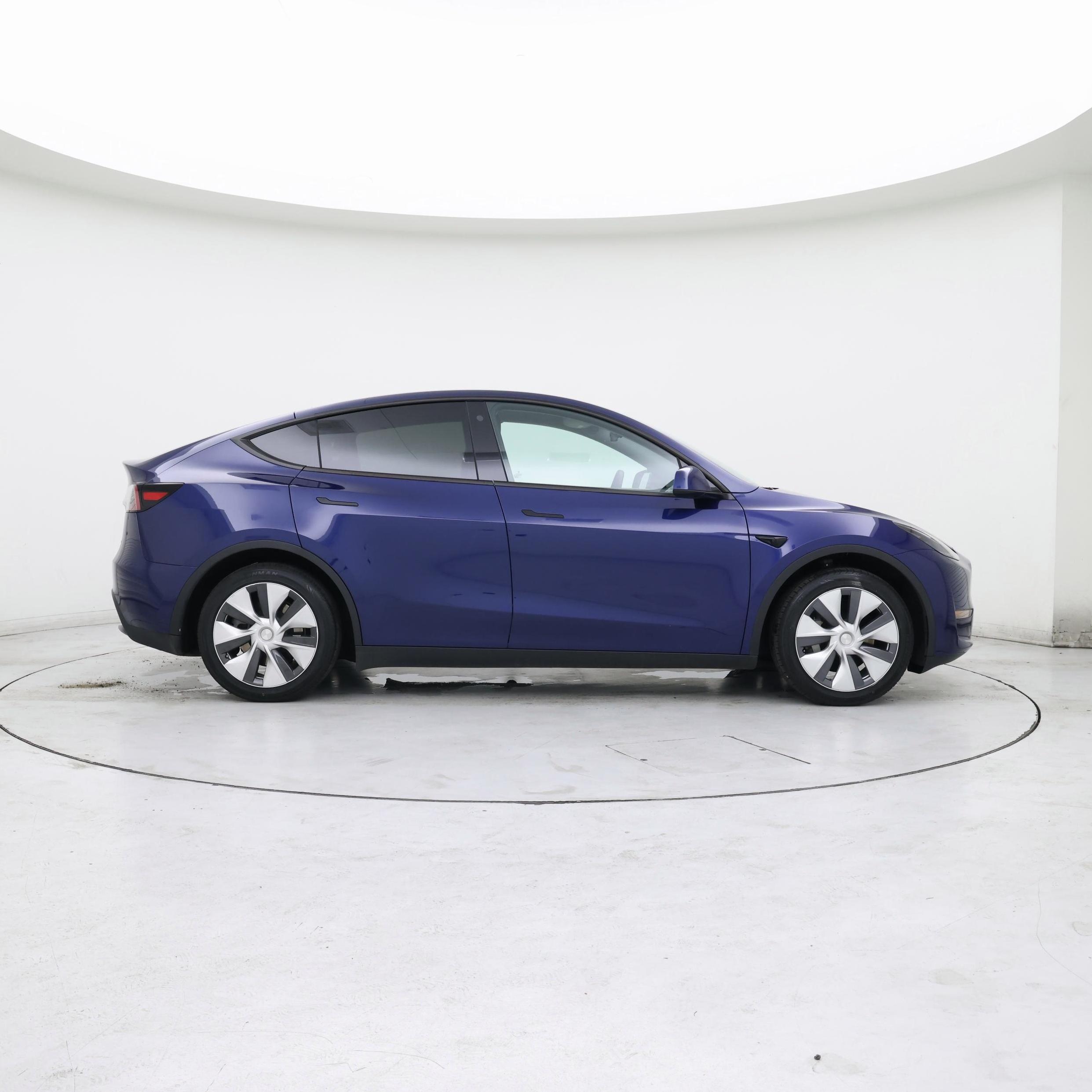 Thumbnail: 2023 Tesla Model Y - 7