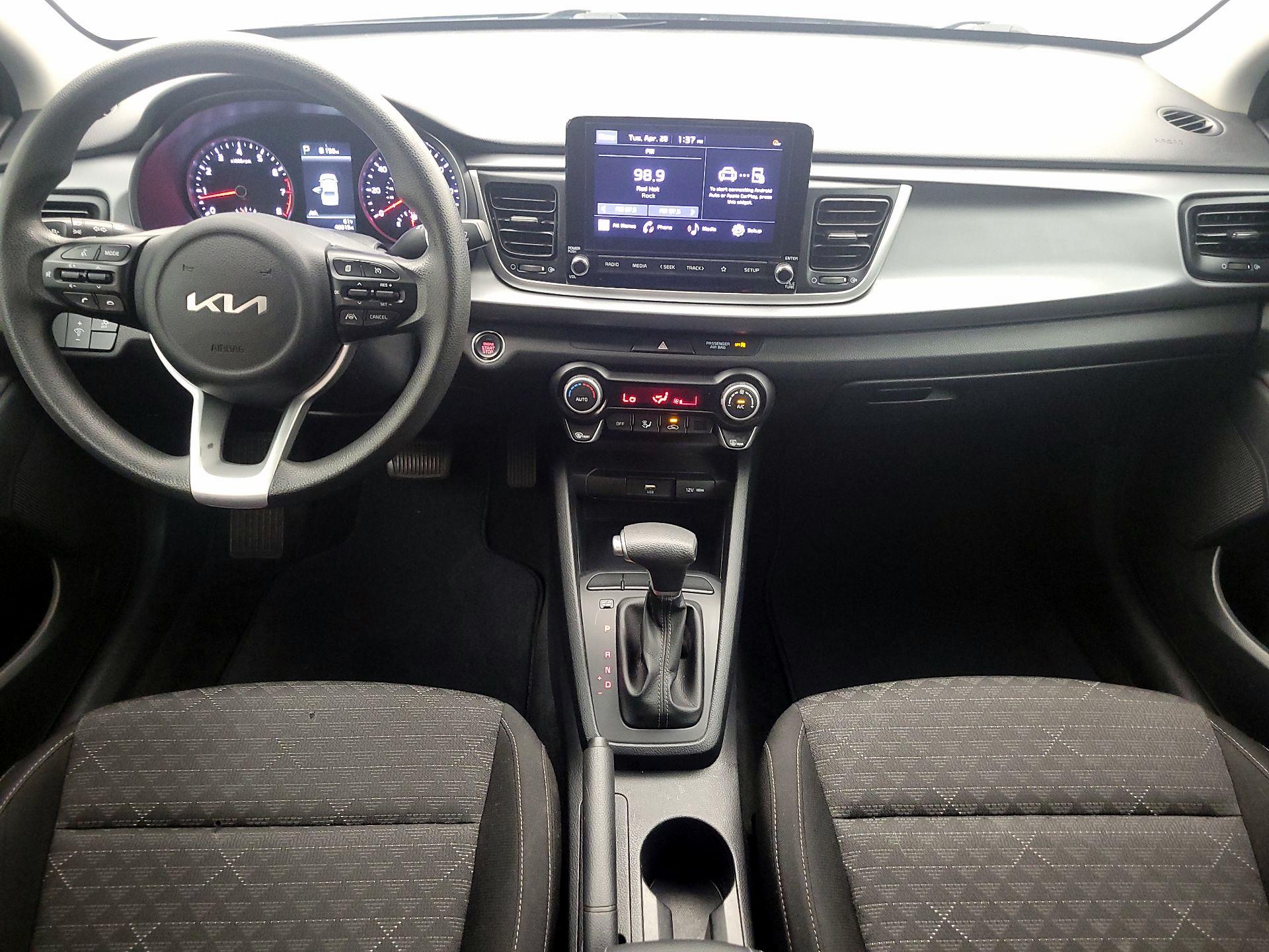 Thumbnail: 2022 Kia Rio - 9