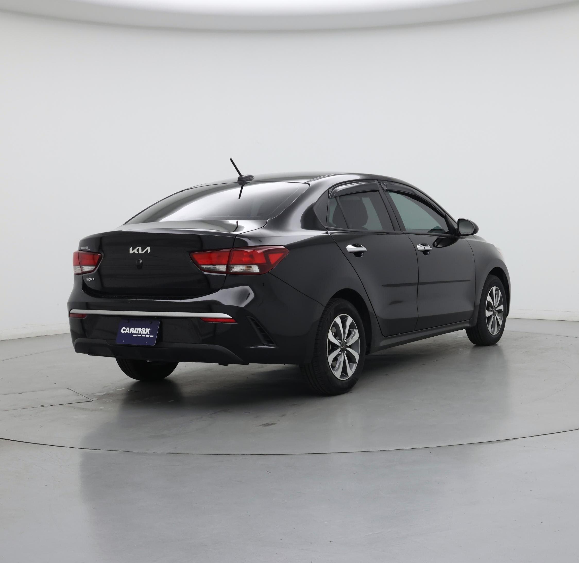 Thumbnail: 2022 Kia Rio - 8