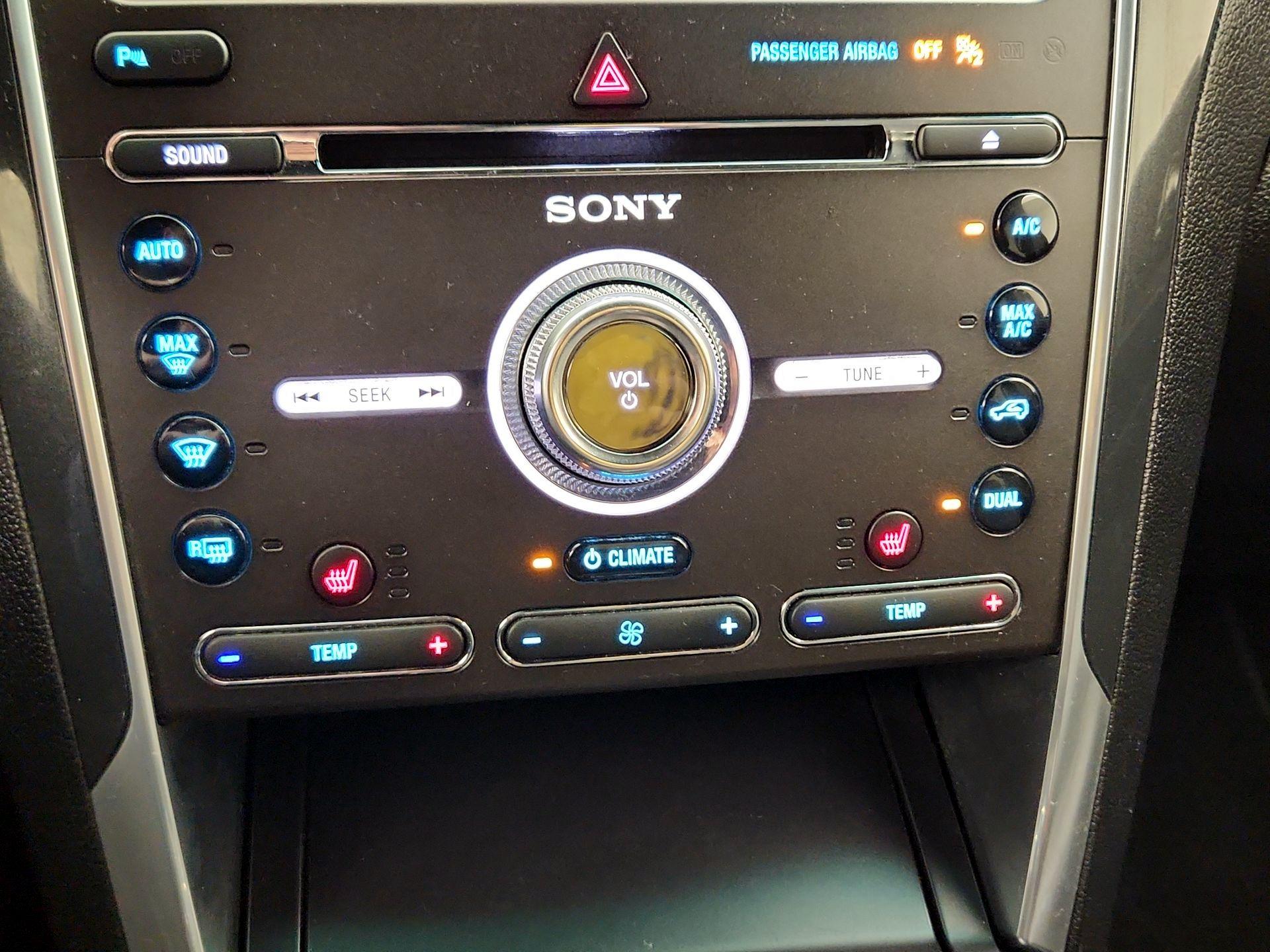 Thumbnail: 2016 Ford Explorer - 17