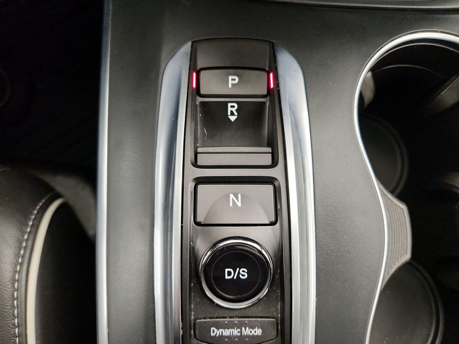 Thumbnail: 2017 Acura MDX - 17