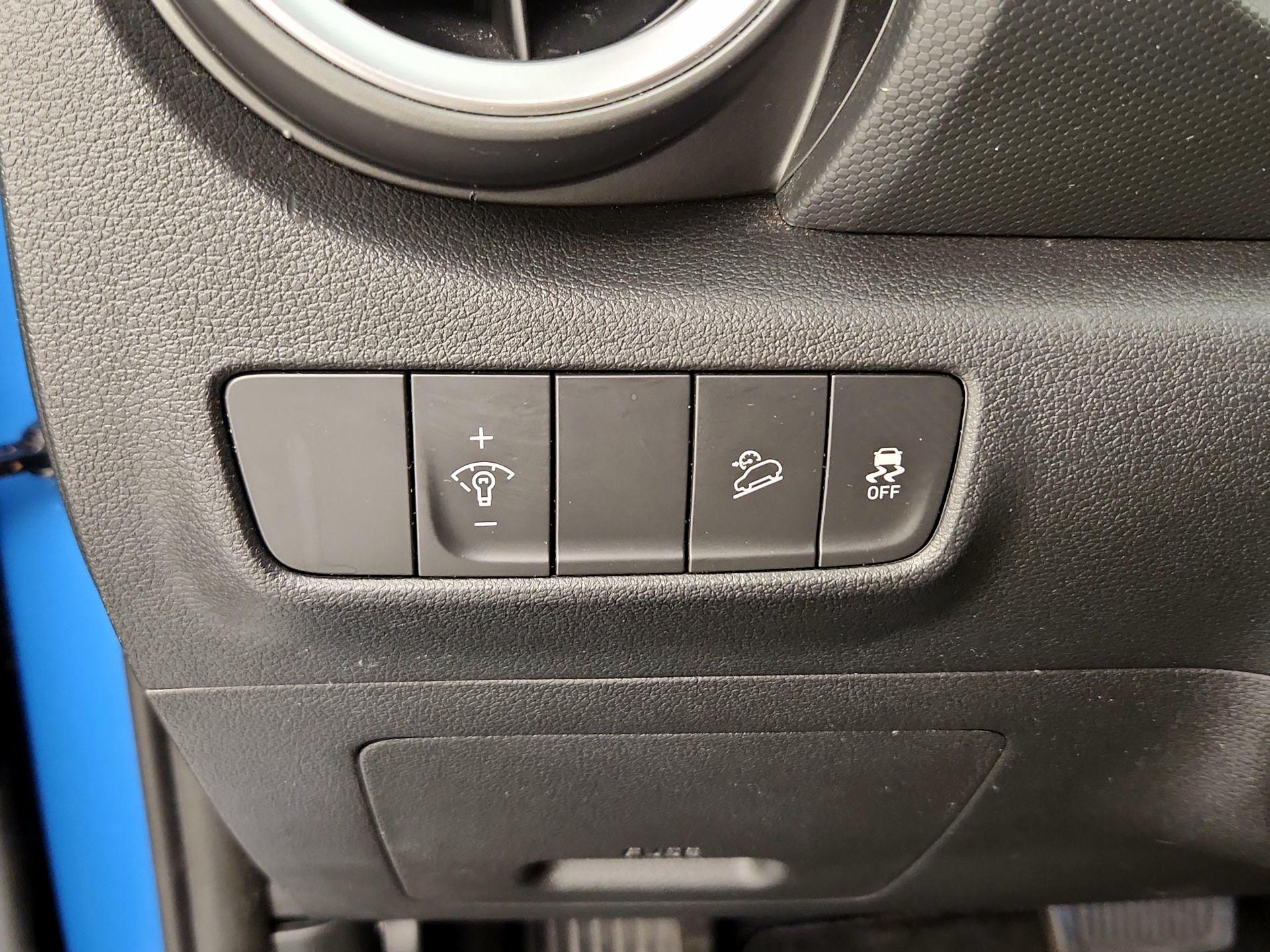 Thumbnail: 2022 Hyundai Kona - 13