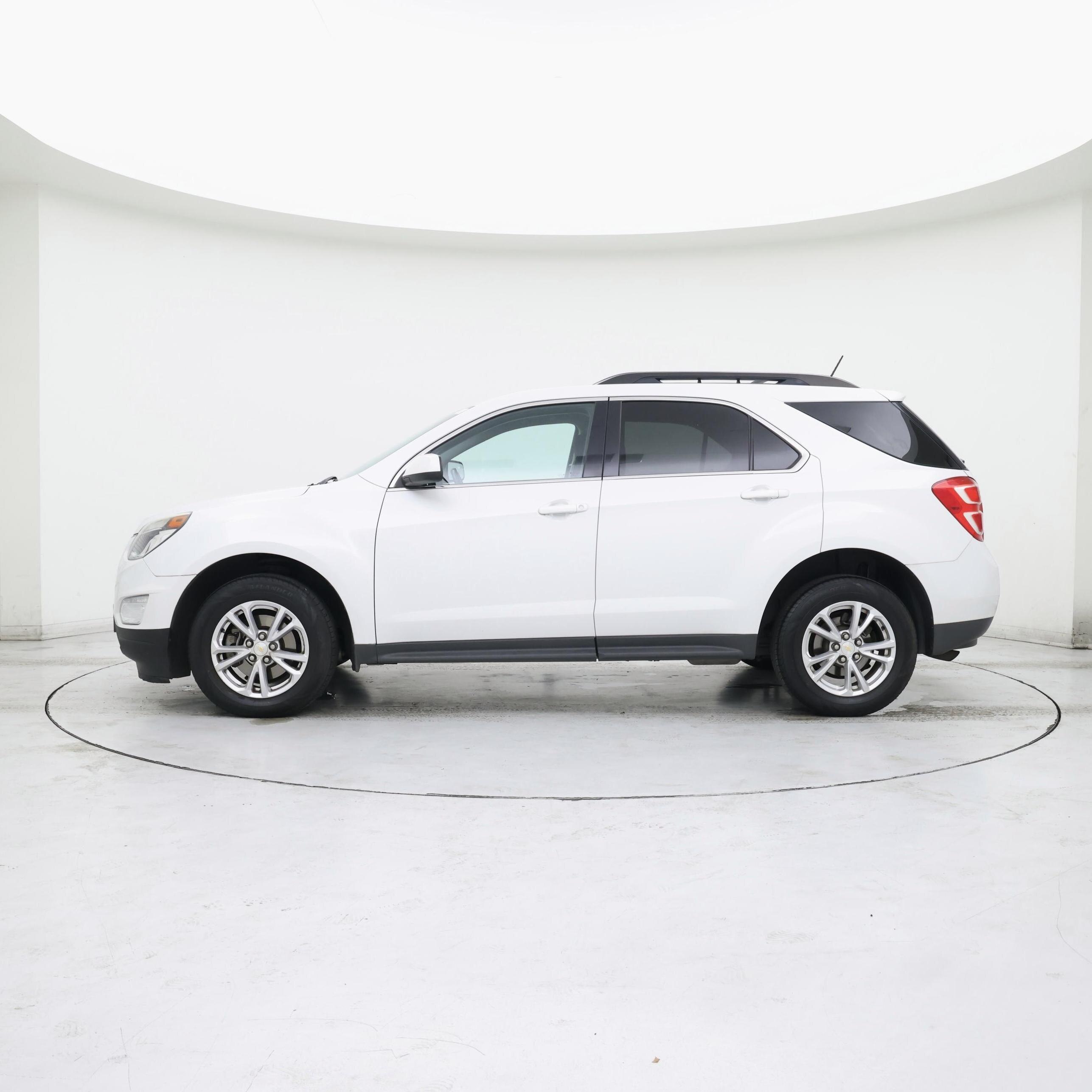 Thumbnail: 2016 Chevrolet Equinox - 3
