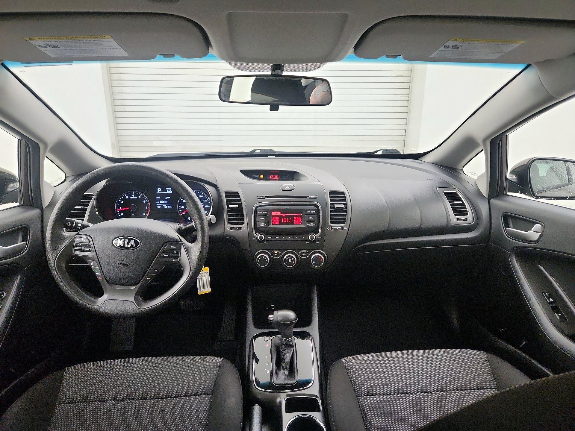 Thumbnail: 2018 Kia Forte - 9