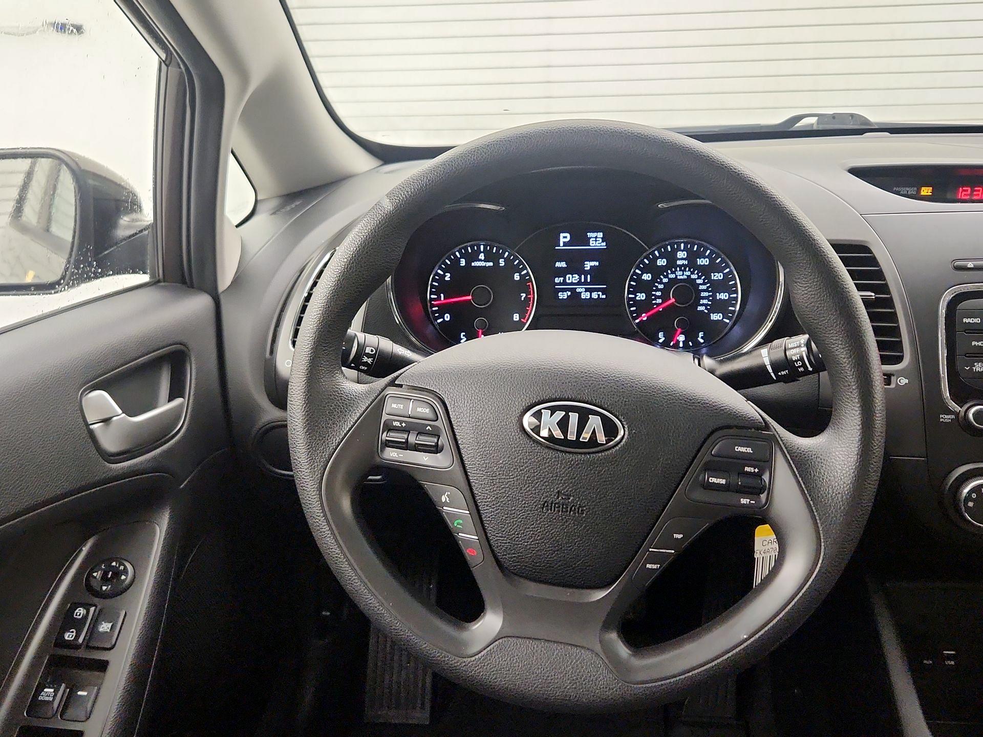 Thumbnail: 2018 Kia Forte - 10