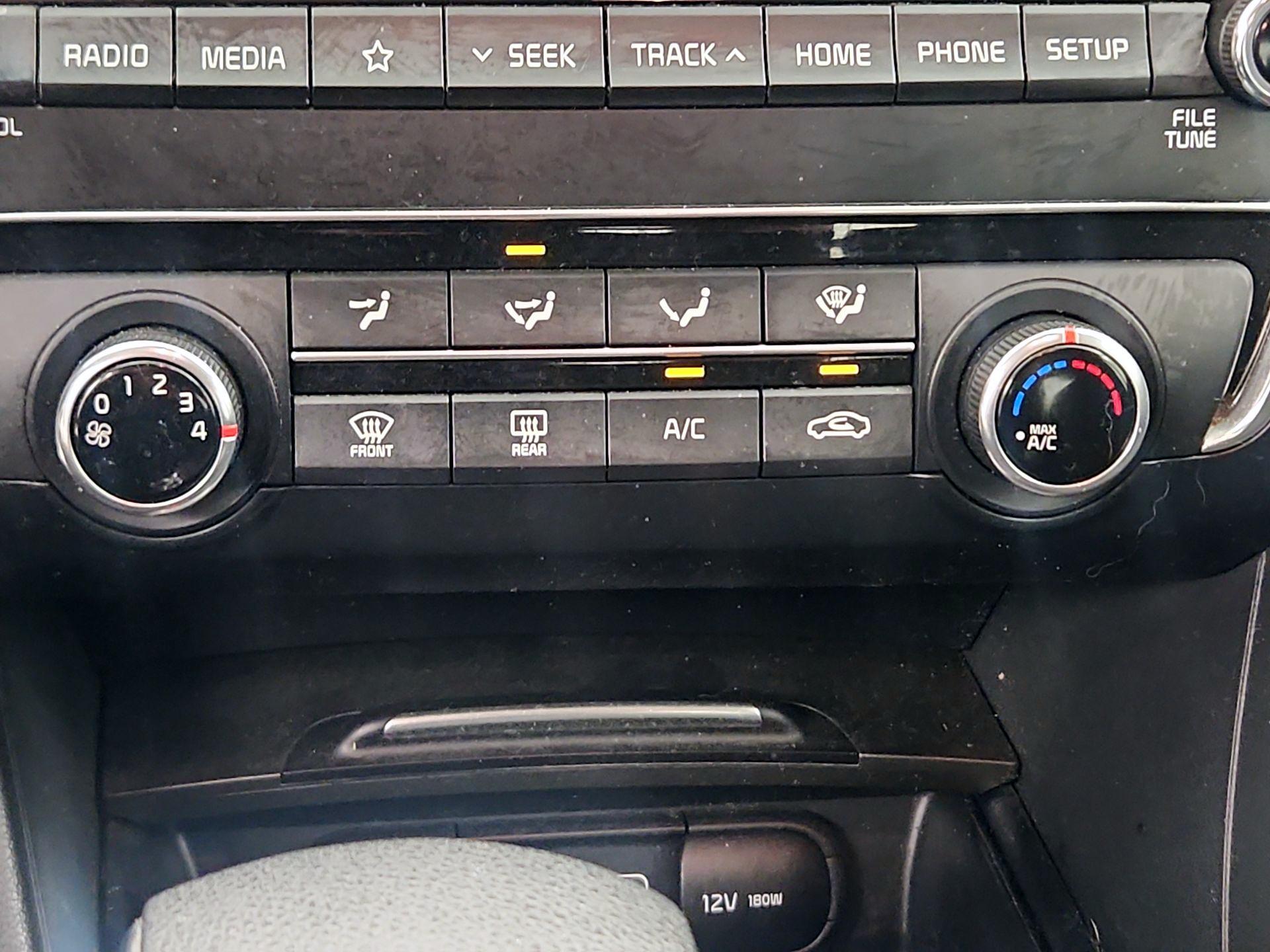 Thumbnail: 2020 Kia Optima - 16