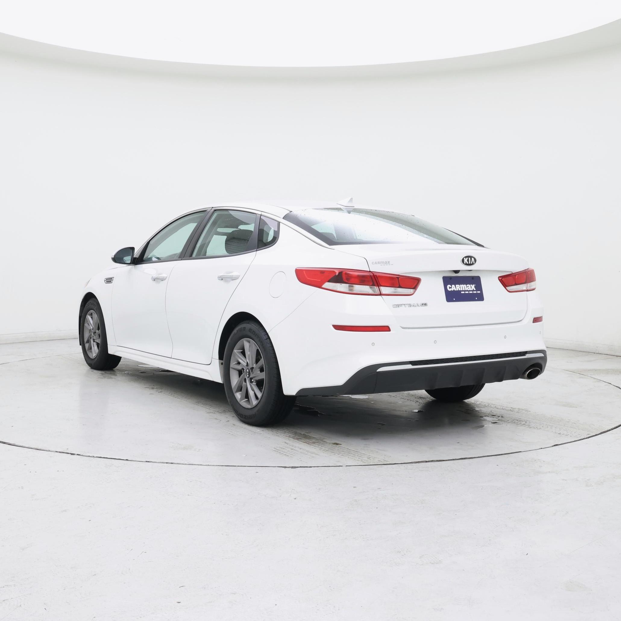 Thumbnail: 2020 Kia Optima - 2