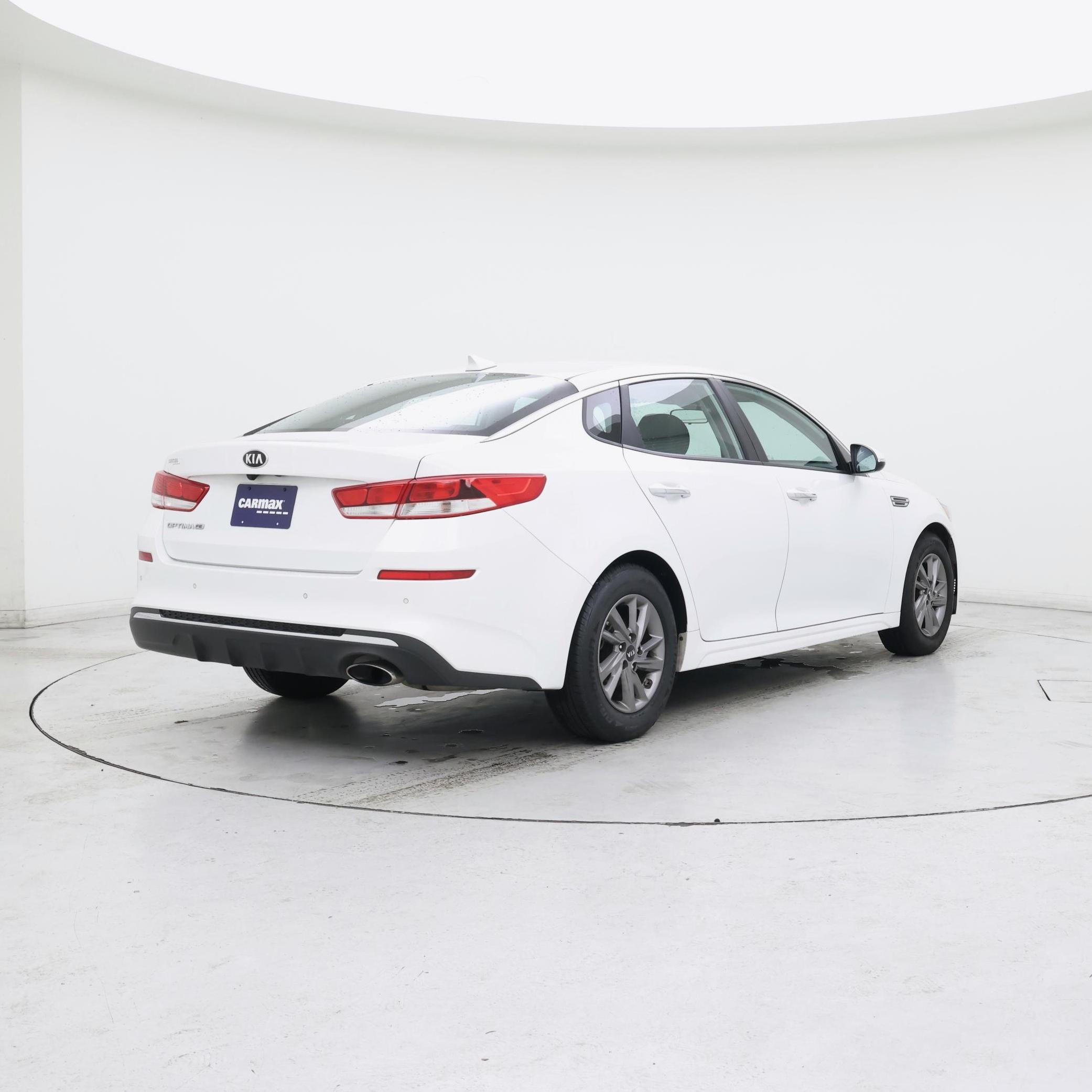 Thumbnail: 2020 Kia Optima - 8