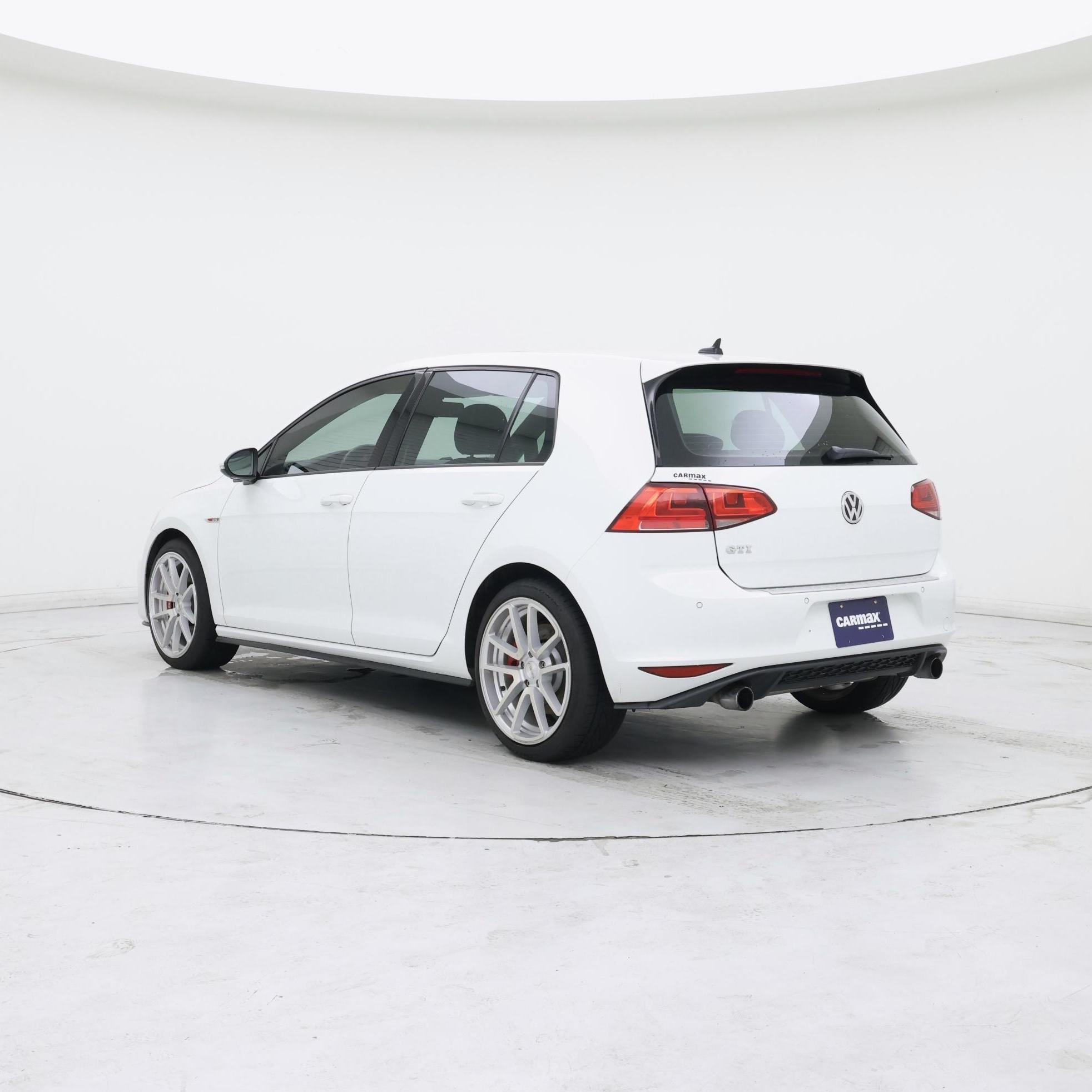 Thumbnail: 2015 Volkswagen Golf - 2