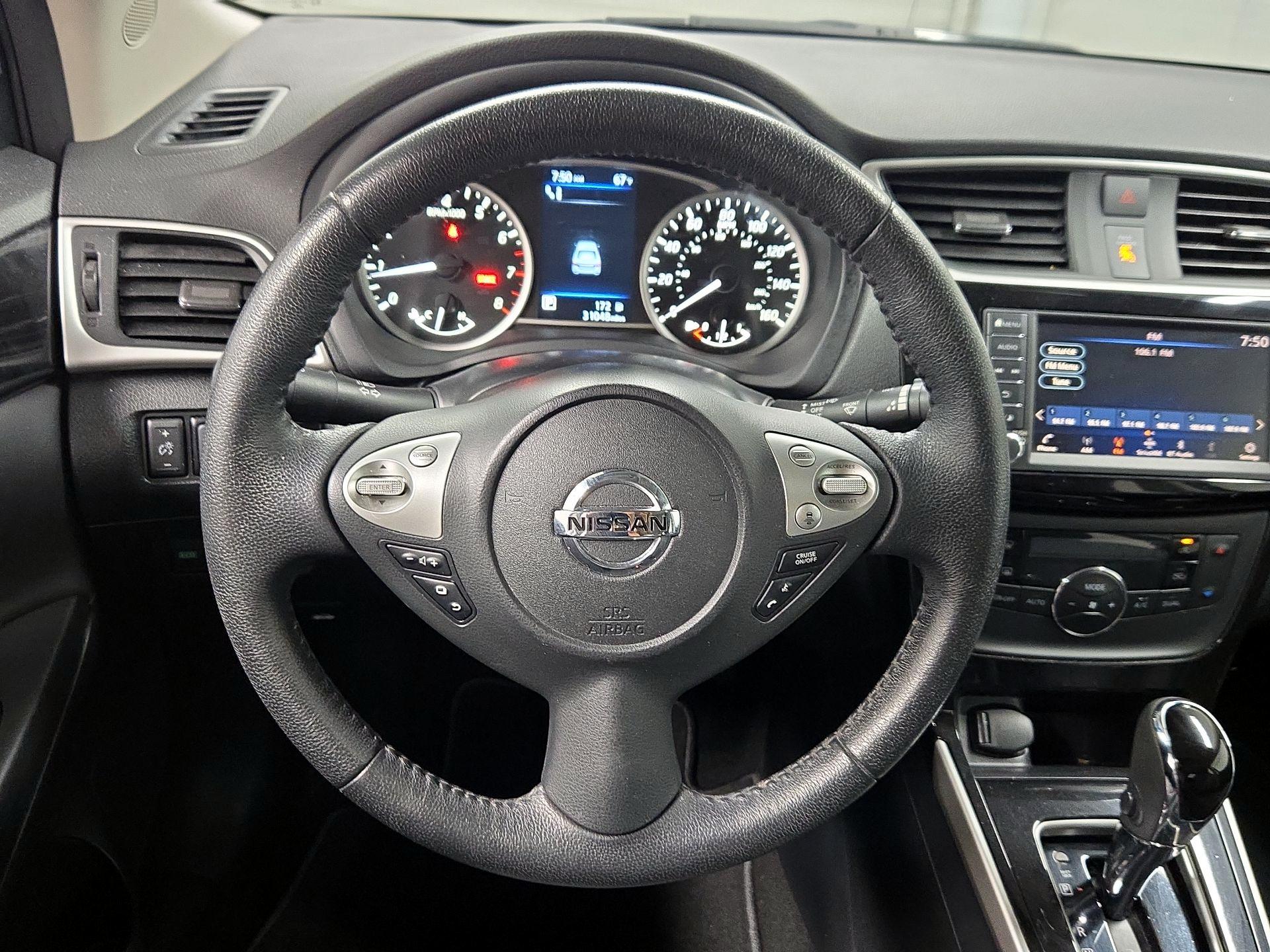 Thumbnail: 2019 Nissan Sentra - 10