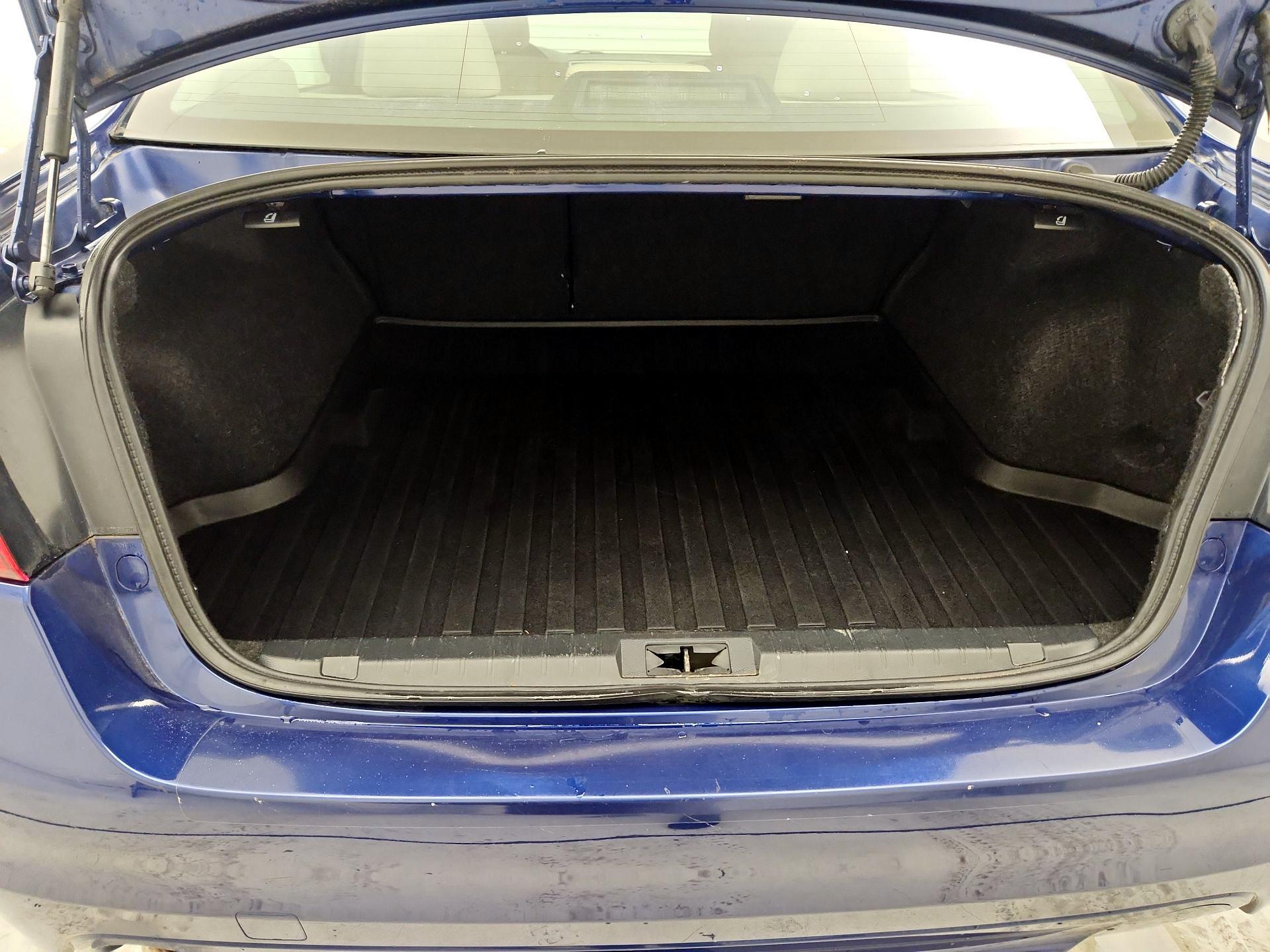 Thumbnail: 2016 Subaru Legacy - 20