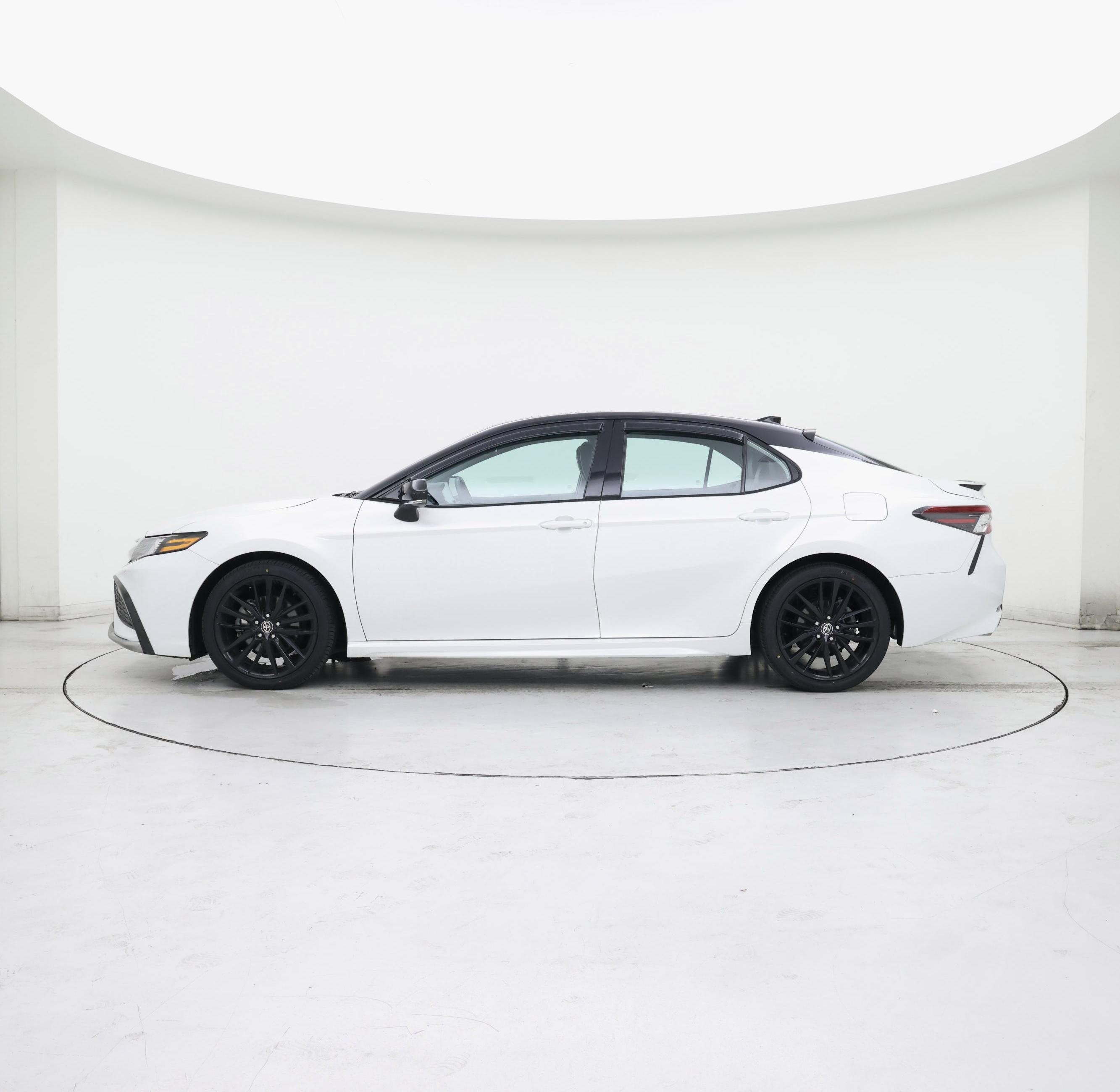 Thumbnail: 2024 Toyota Camry - 3