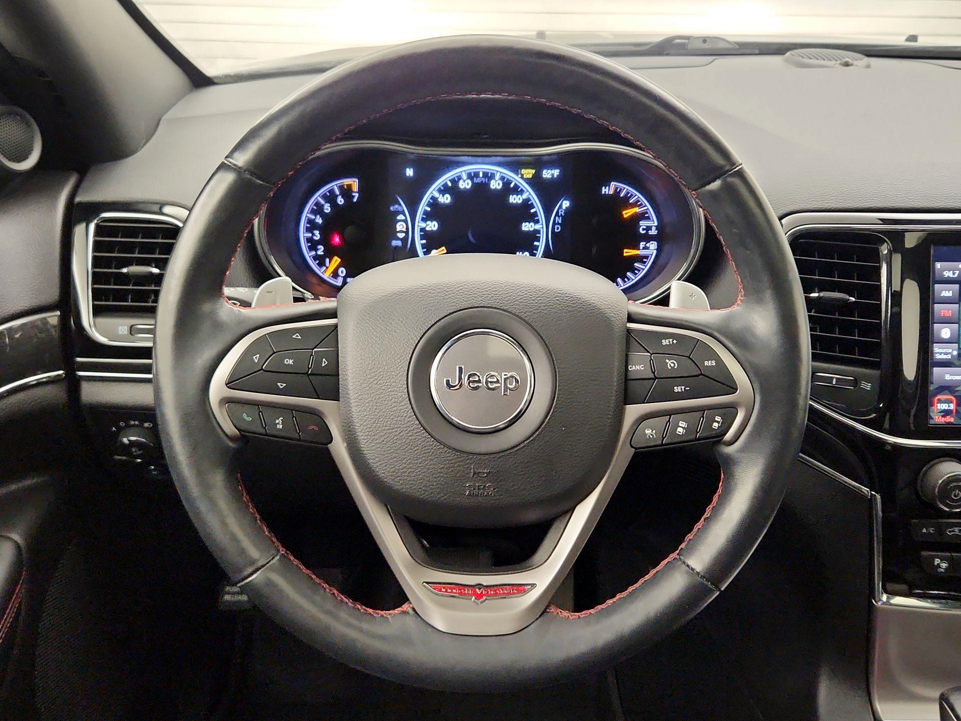 Thumbnail: 2020 Jeep Grand Cherokee - 10
