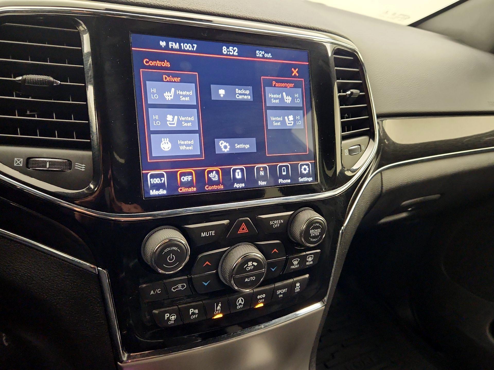 Thumbnail: 2020 Jeep Grand Cherokee - 17