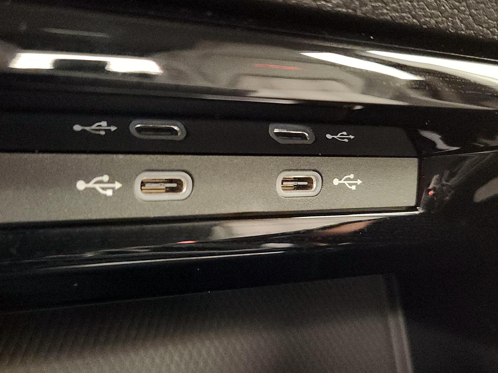 Thumbnail: 2025 Volkswagen Golf - 19