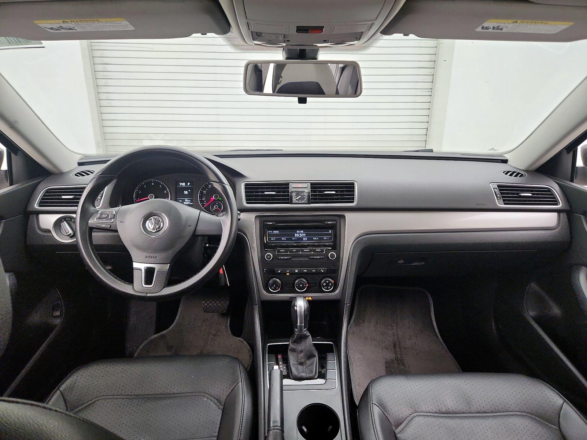 Thumbnail: 2015 Volkswagen Passat - 9