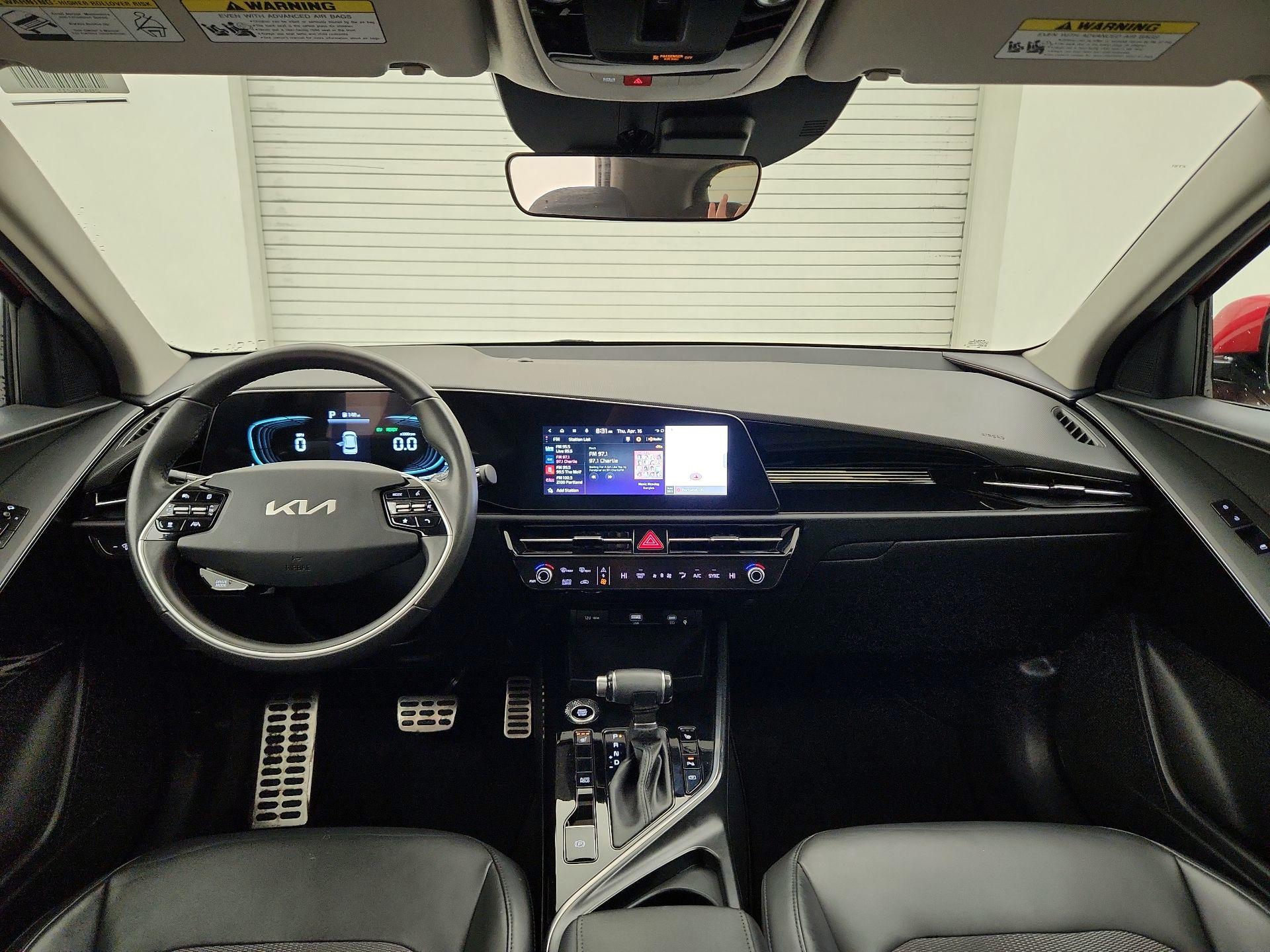 Thumbnail: 2023 Kia Niro - 9