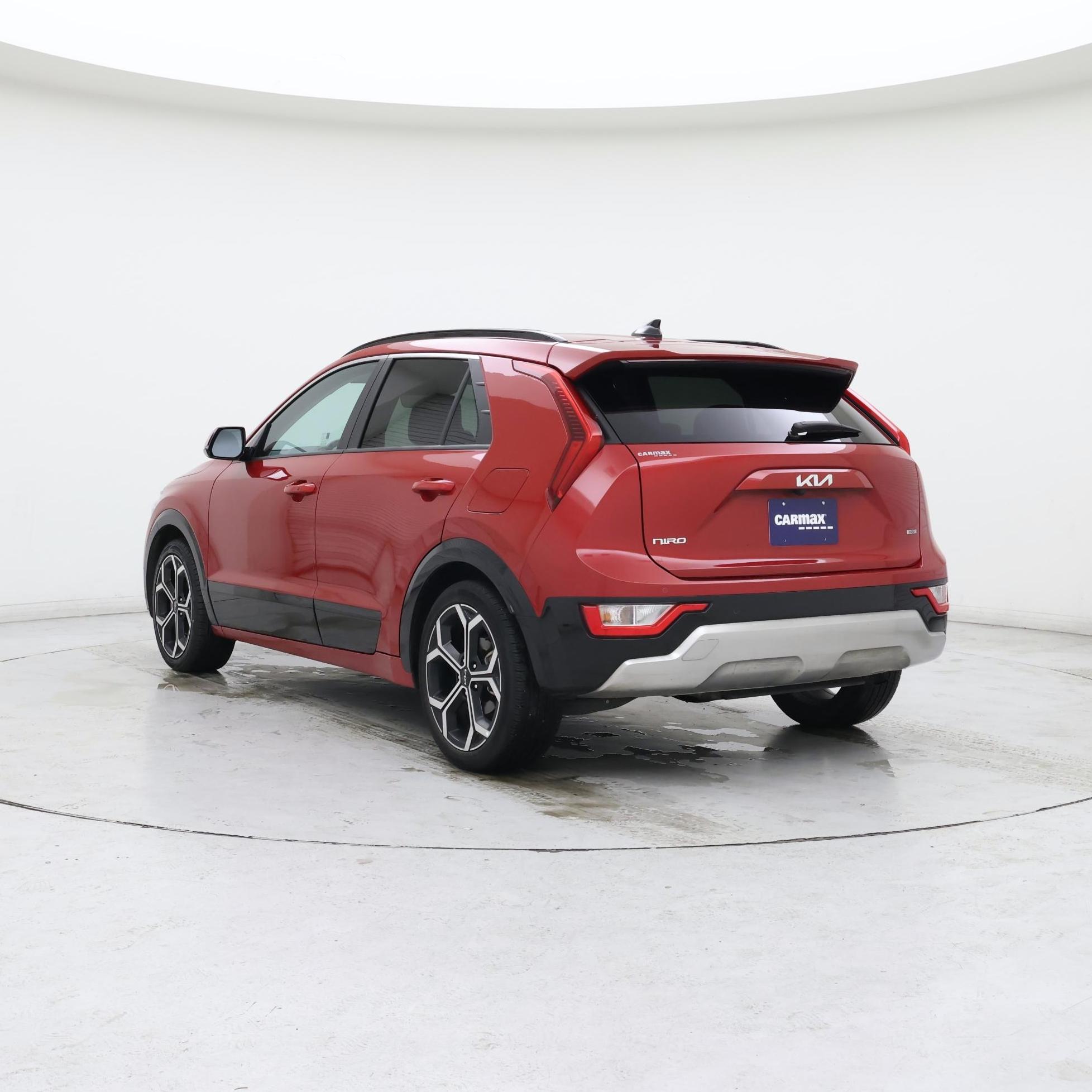 Thumbnail: 2023 Kia Niro - 2