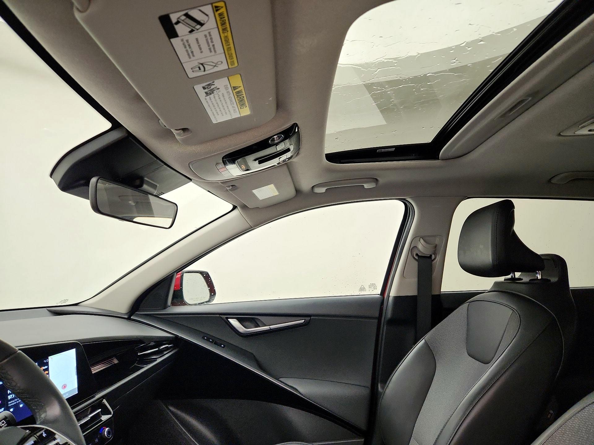Thumbnail: 2023 Kia Niro - 20