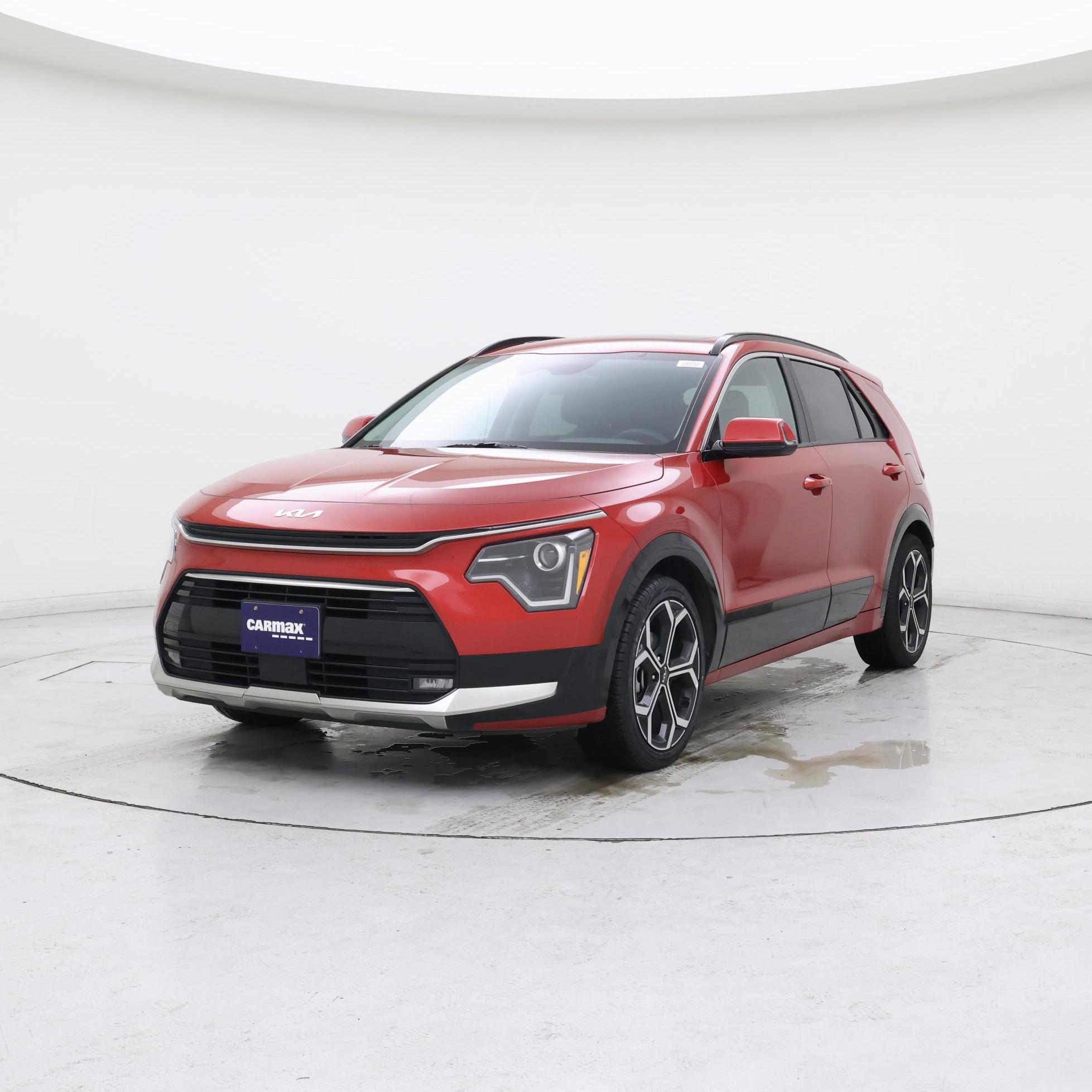 Thumbnail: 2023 Kia Niro - 4