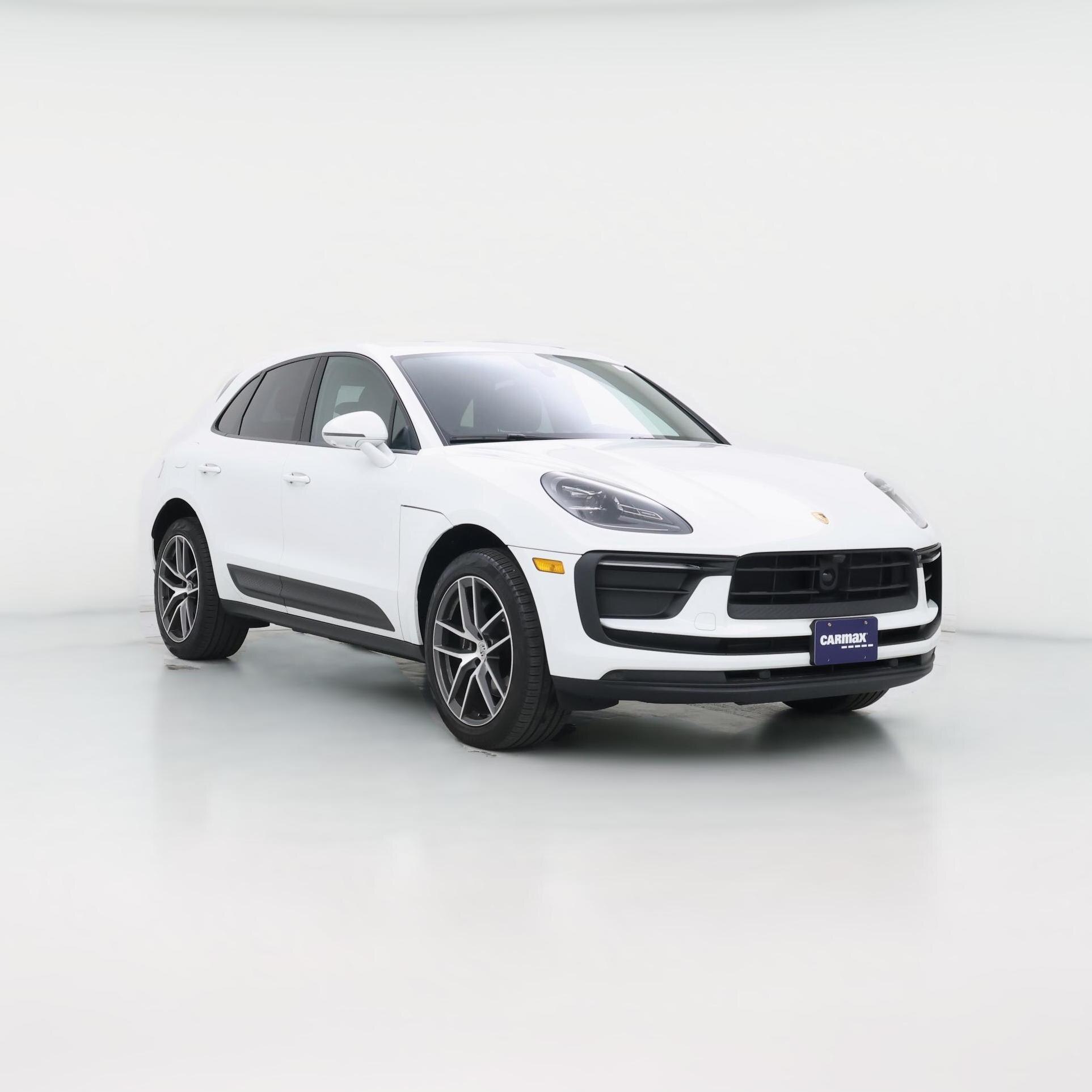 Thumbnail: 2023 Porsche Macan - 1