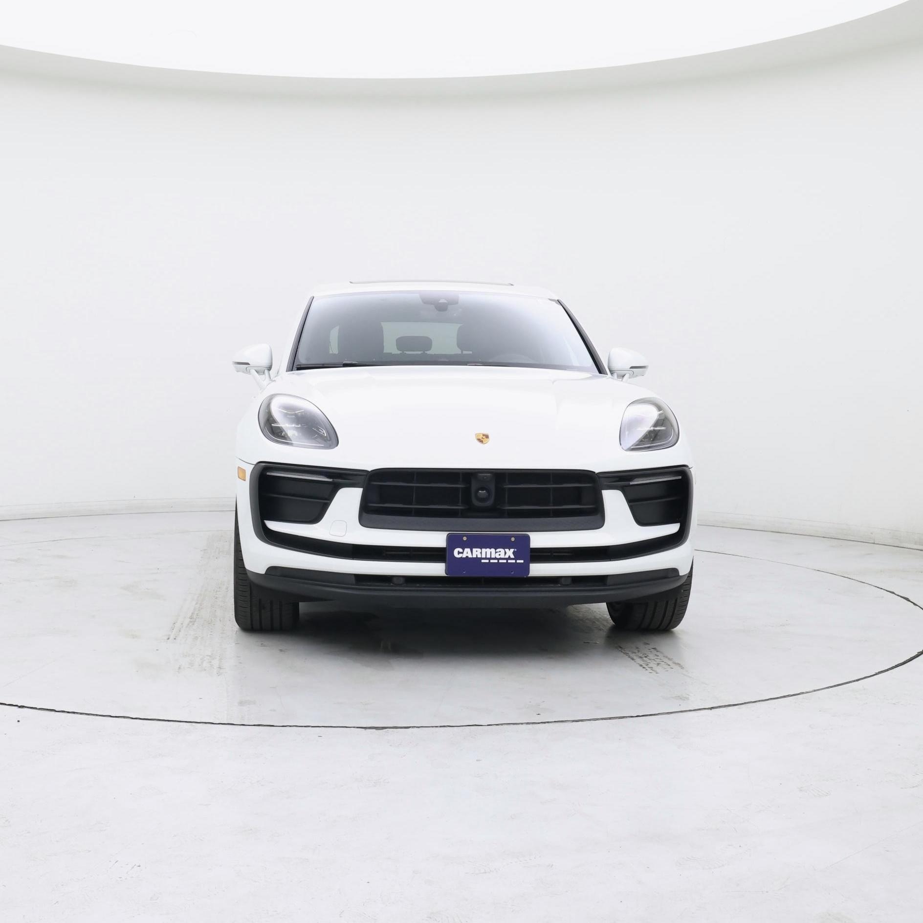 Thumbnail: 2023 Porsche Macan - 5