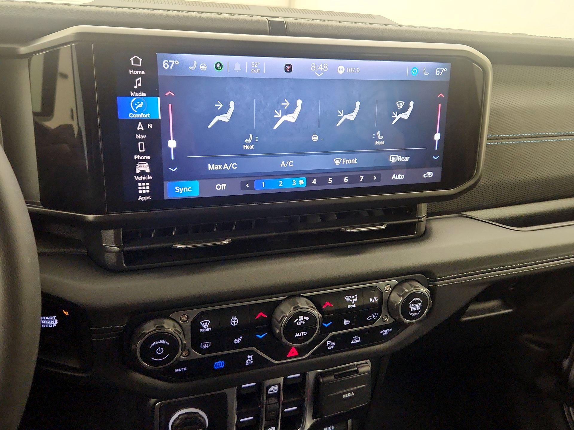 Thumbnail: 2024 Jeep Wrangler - 17