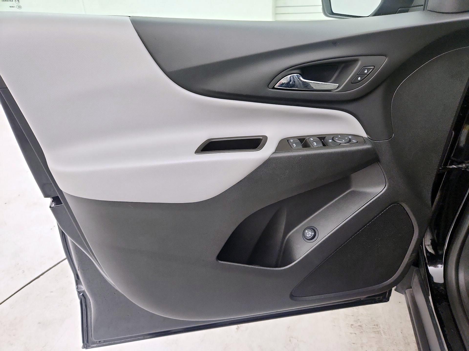 Thumbnail: 2023 Chevrolet Equinox - 12