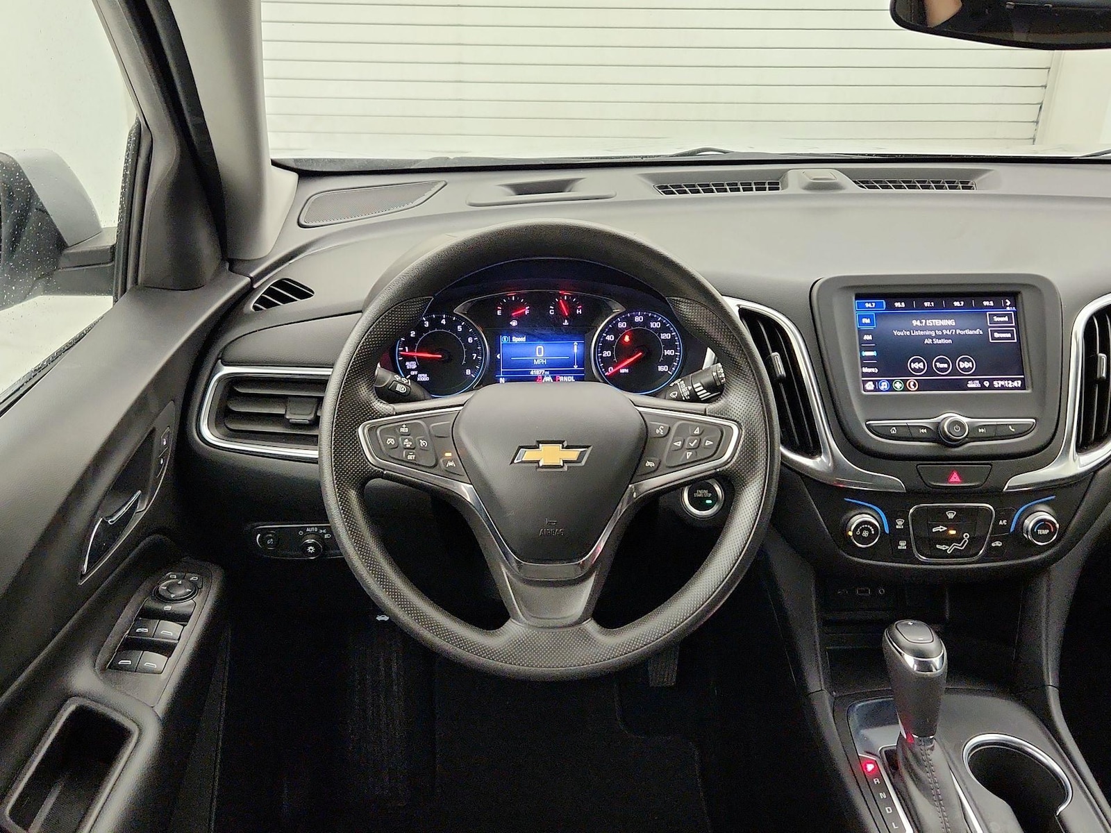 2021 Chevrolet Equinox LT - Photo 11