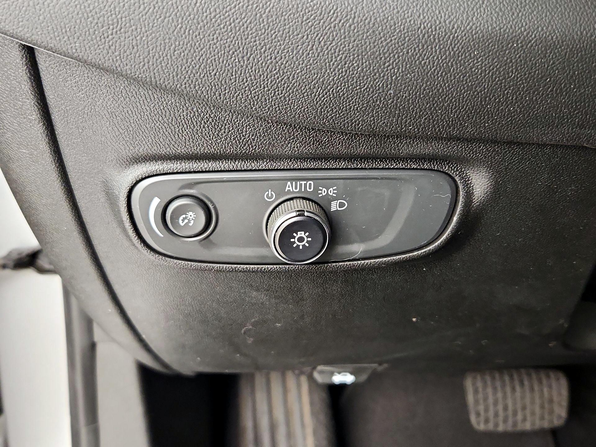 Thumbnail: 2021 Chevrolet Equinox - 13