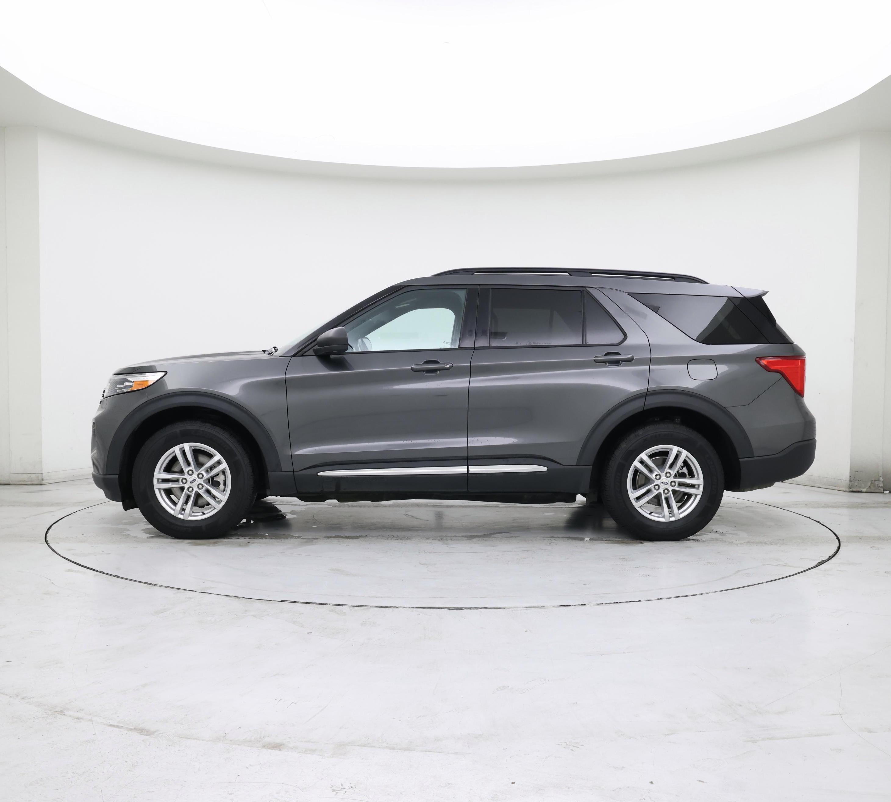 Thumbnail: 2020 Ford Explorer - 3