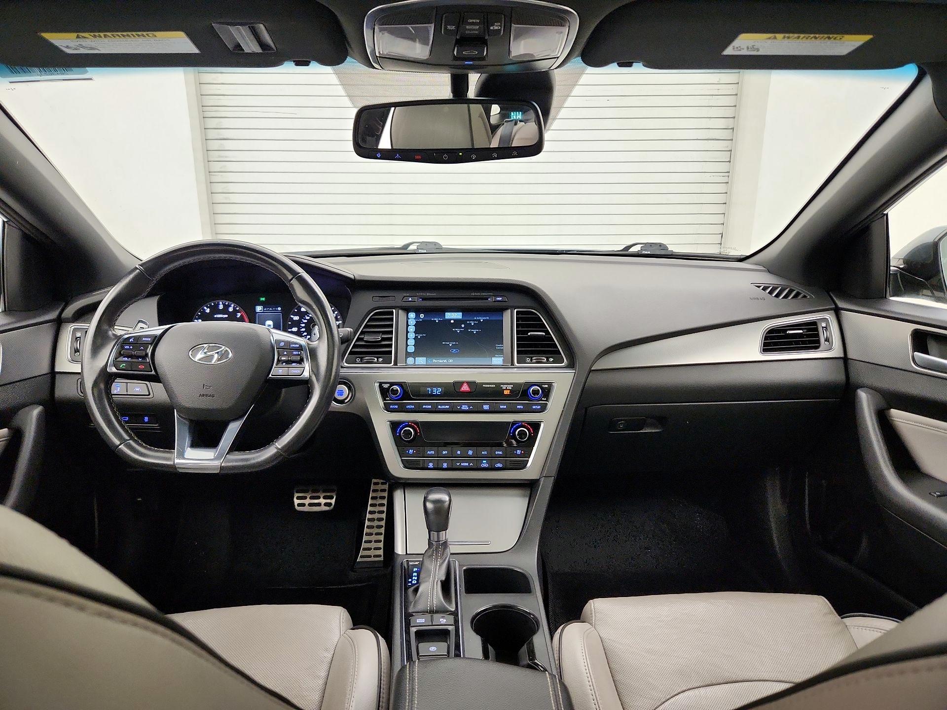 Thumbnail: 2015 Hyundai Sonata - 9