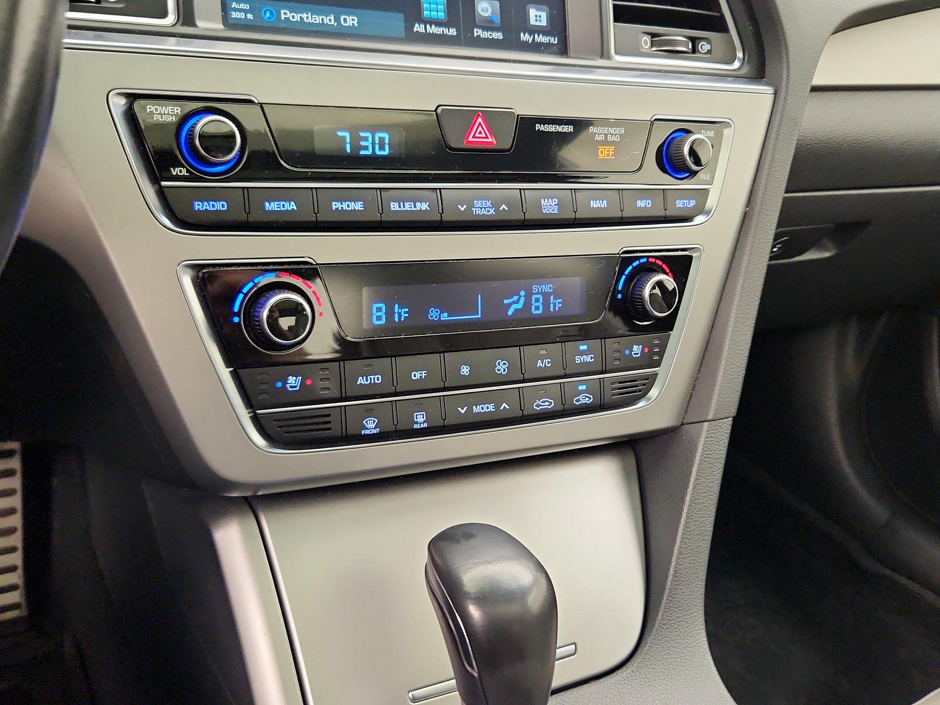 Thumbnail: 2015 Hyundai Sonata - 17