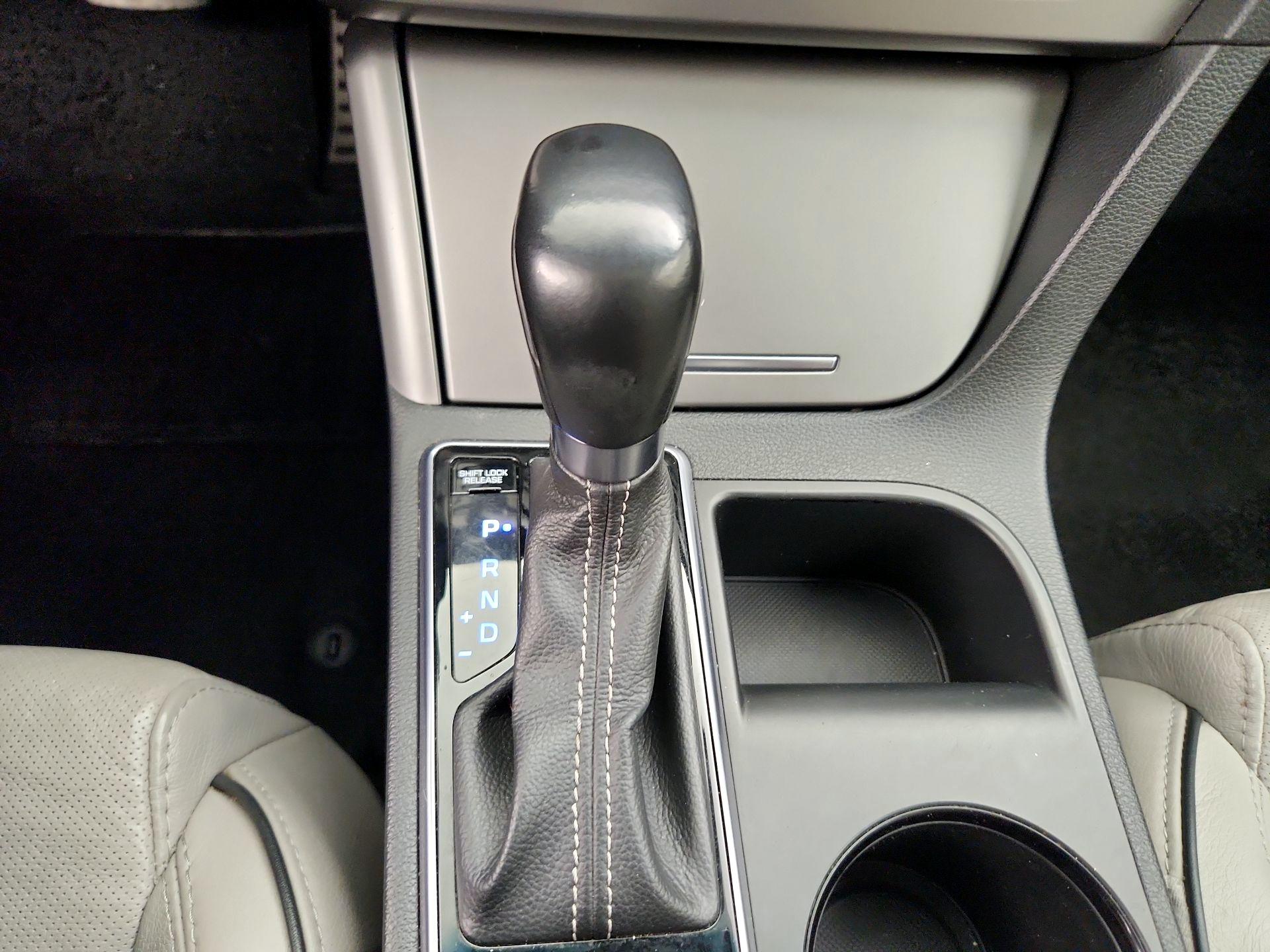 Thumbnail: 2015 Hyundai Sonata - 18