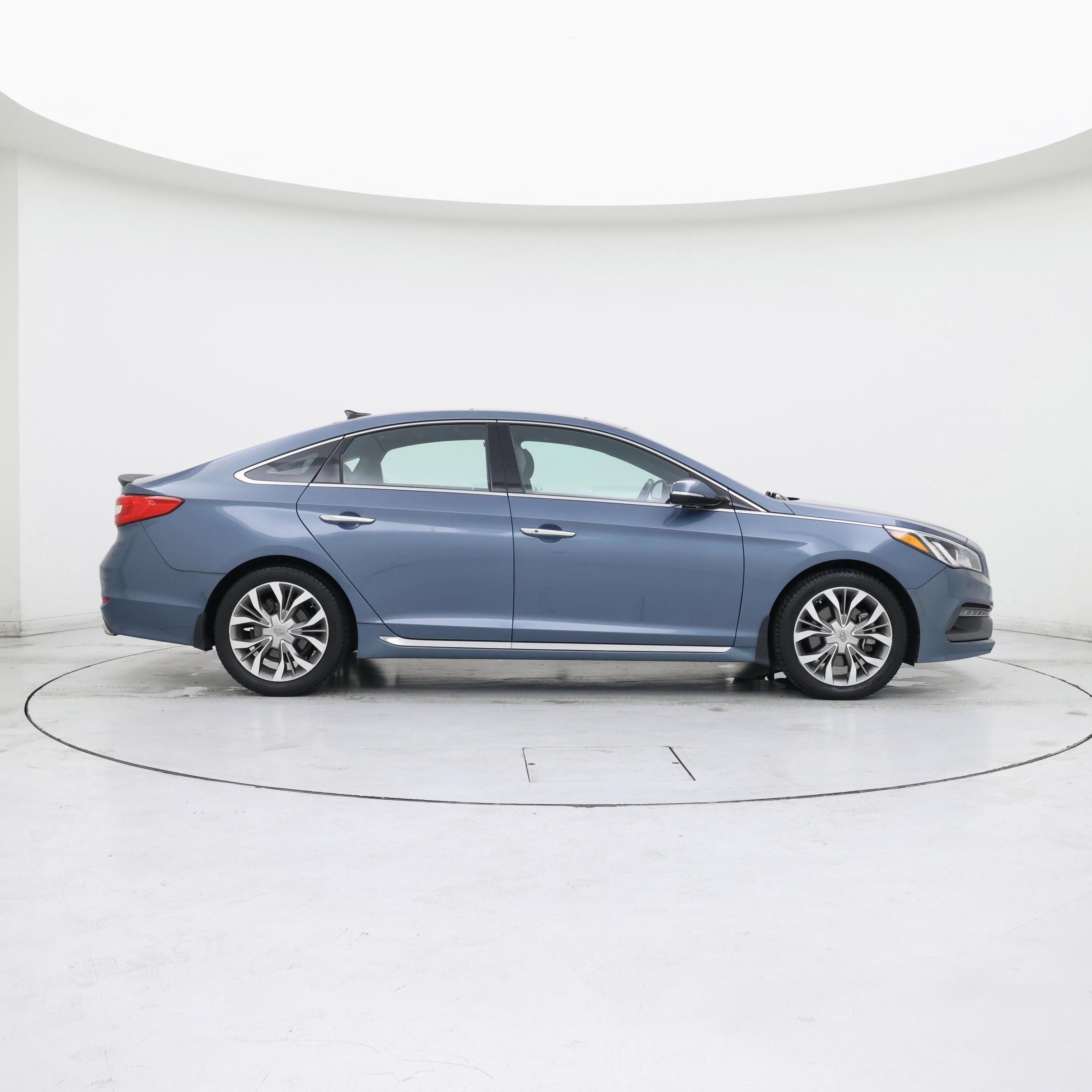 Thumbnail: 2015 Hyundai Sonata - 7