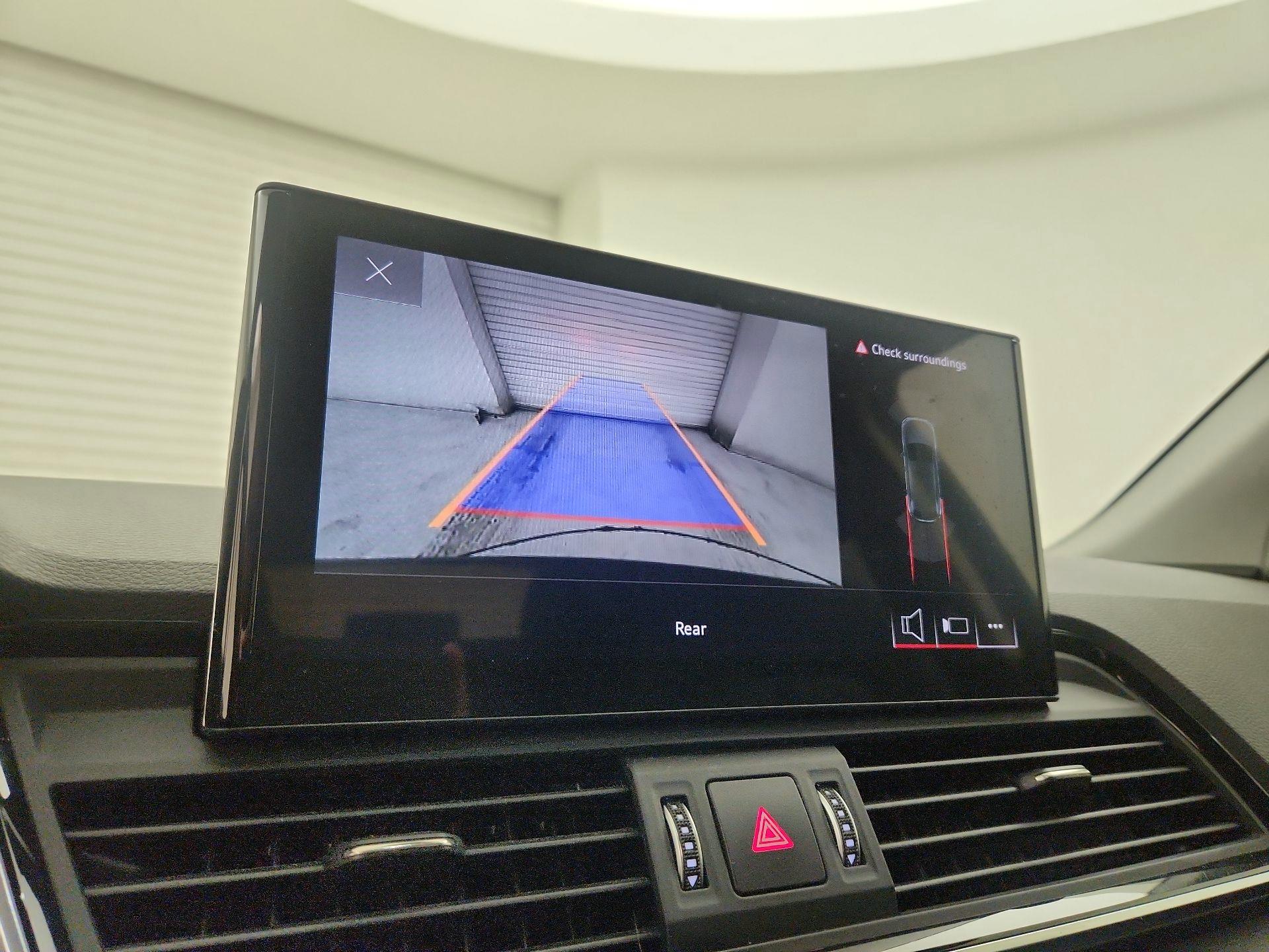 Thumbnail: 2022 Audi Q5 - 14