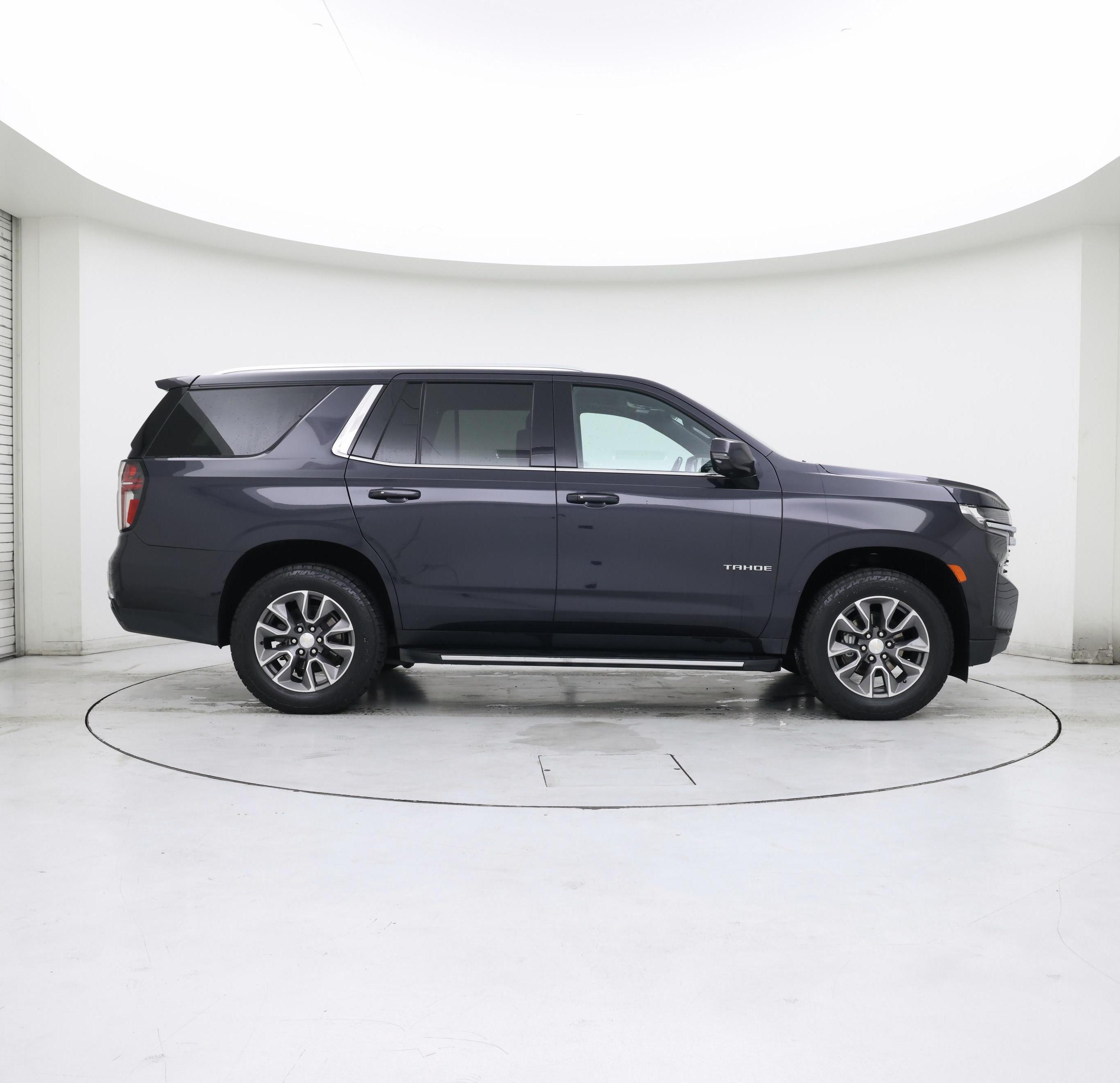 Thumbnail: 2022 Chevrolet Tahoe - 7