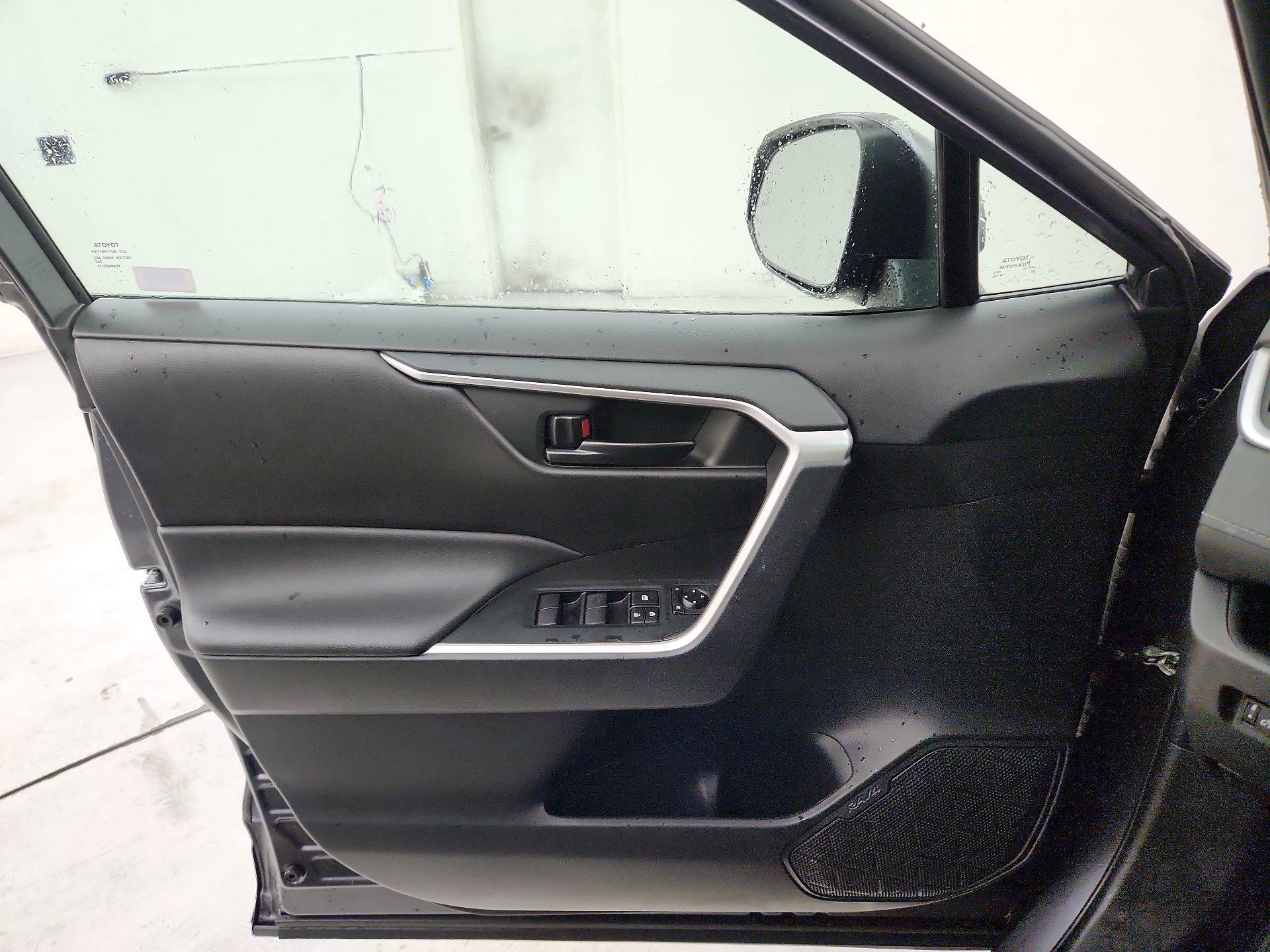 Thumbnail: 2023 Toyota RAV4 - 12
